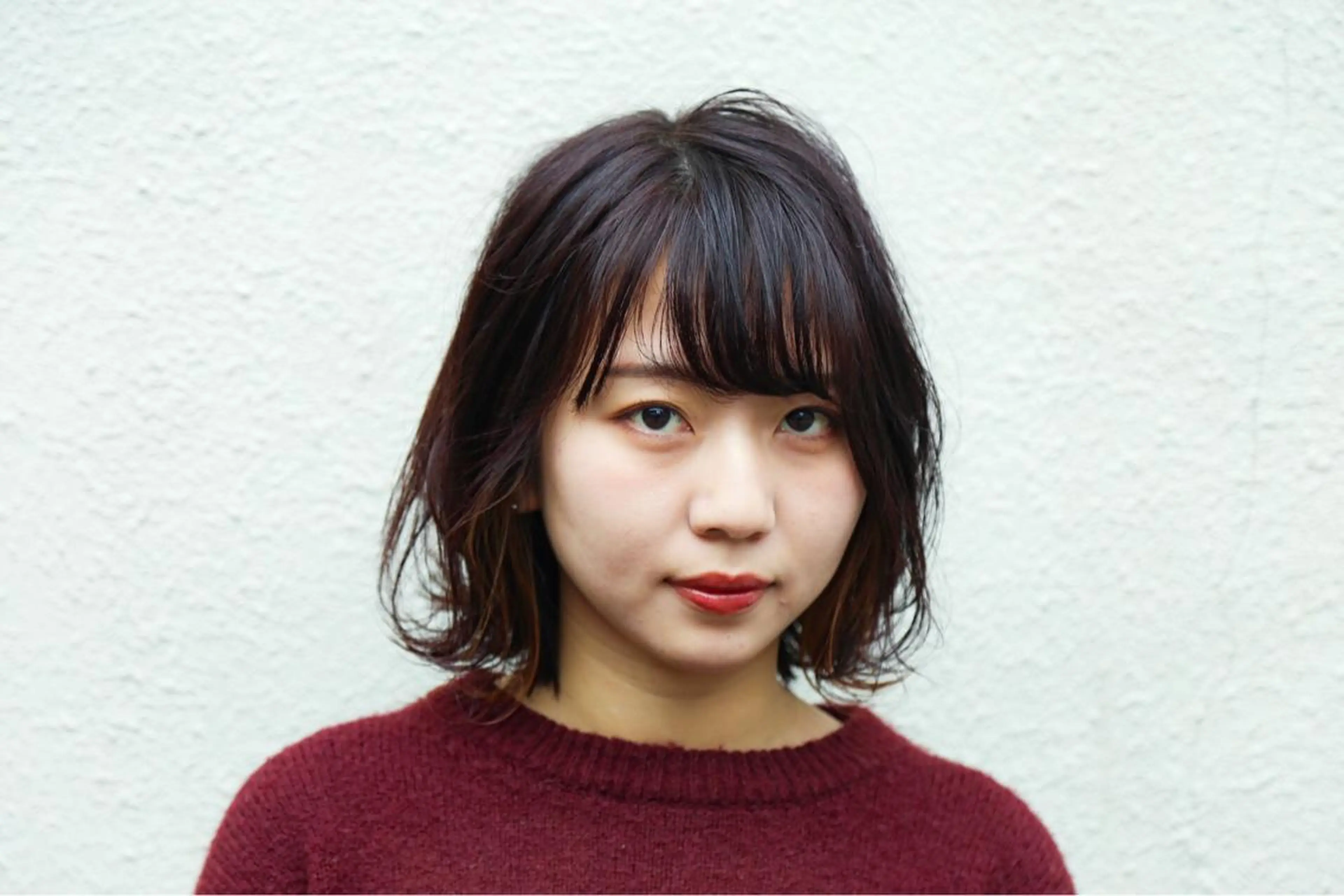 ミディアム ミディアムパーマ TAI透明カラー 柔らかい縮毛矯正のヘアスタイル