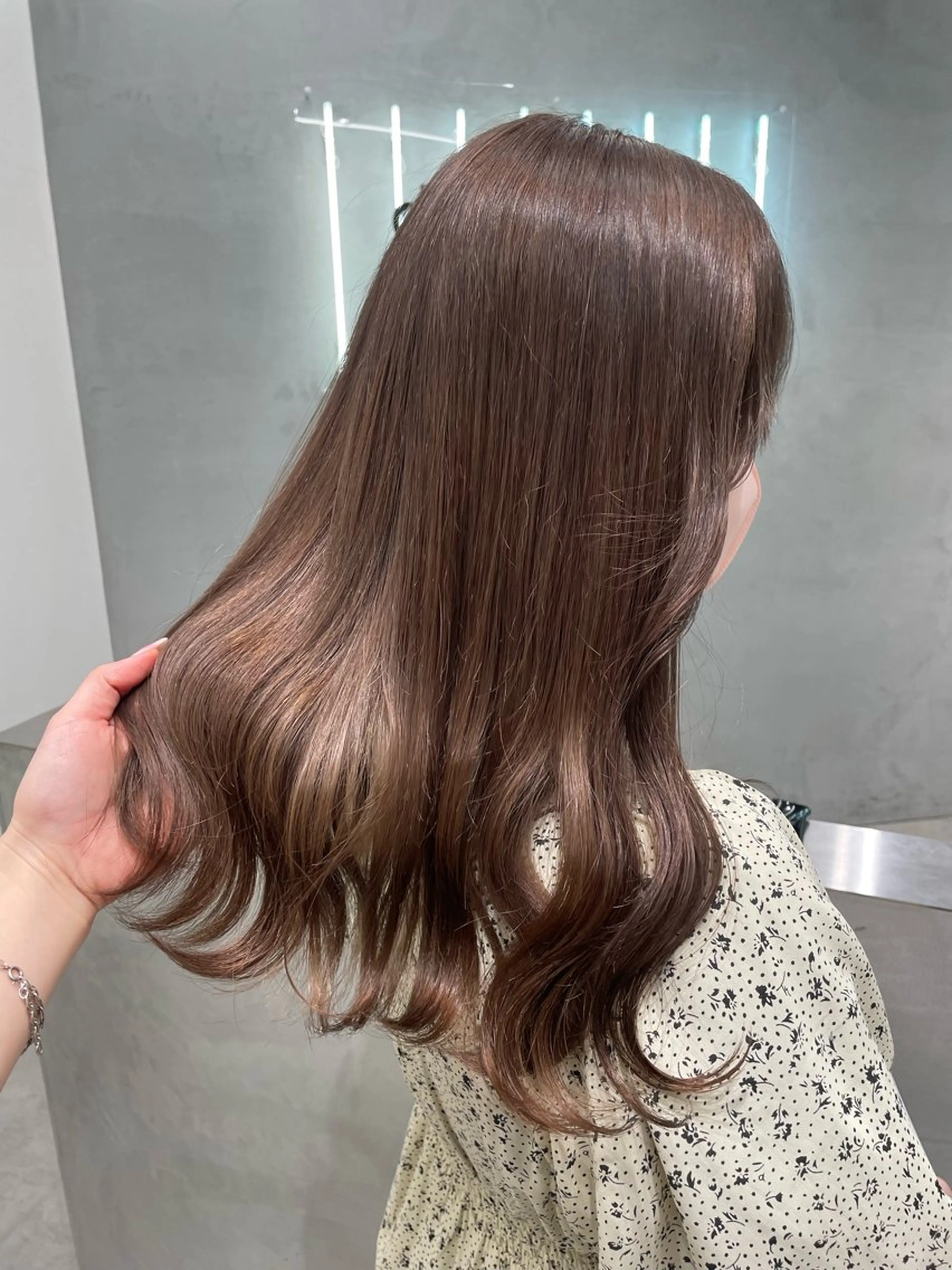 カラー ベージュカラー 中村 彩夏のヘアスタイル