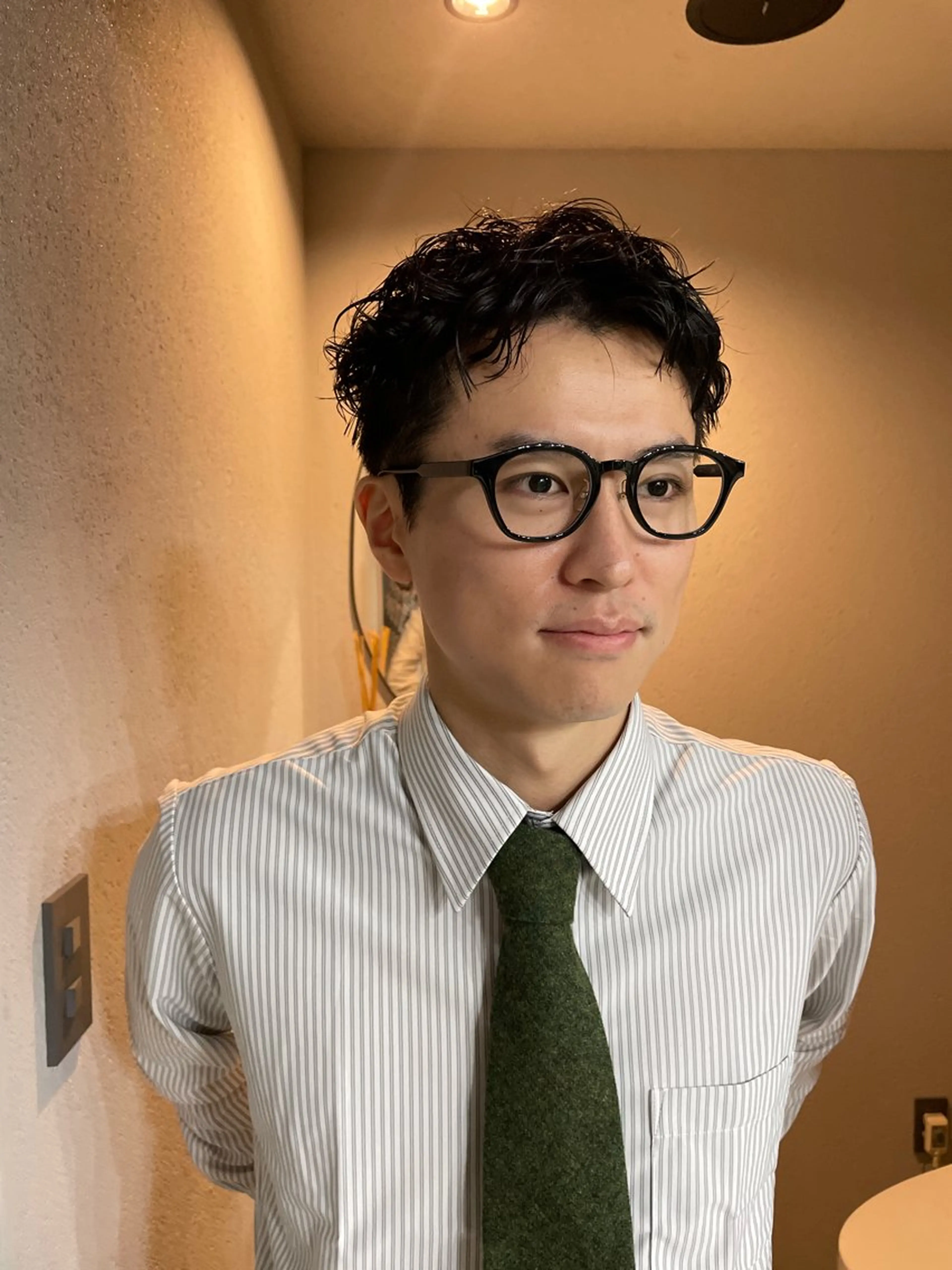 ショート パーマ メンズ 吉田一輝 外国人パーマのヘアスタイル