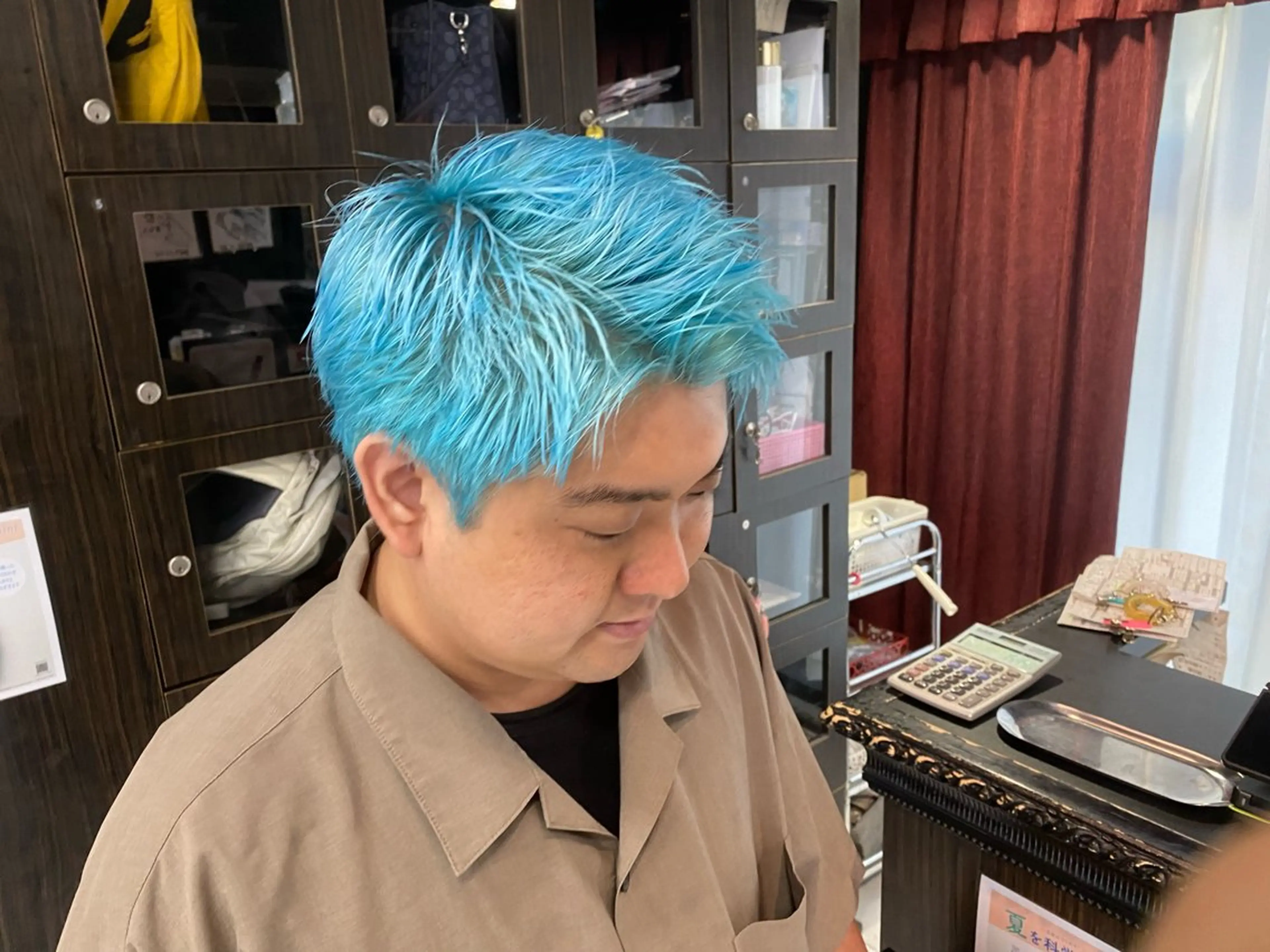 カラー メンズ ブルーカラー ホワイト系はお任せ /ブリーチ/店長岩崎のヘアスタイル