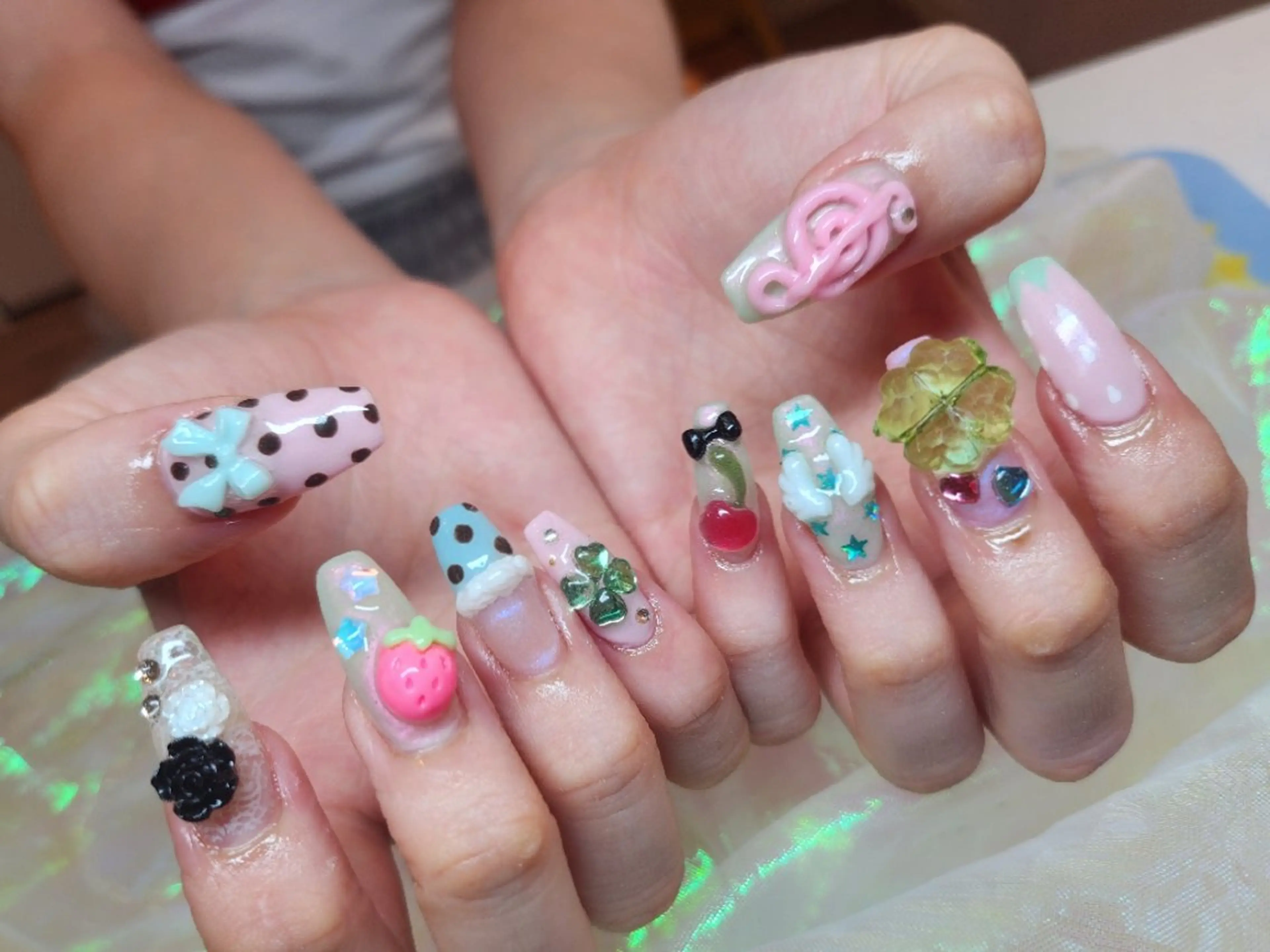 ネイル ハンドネイル 💜bora .のネイルデザイン