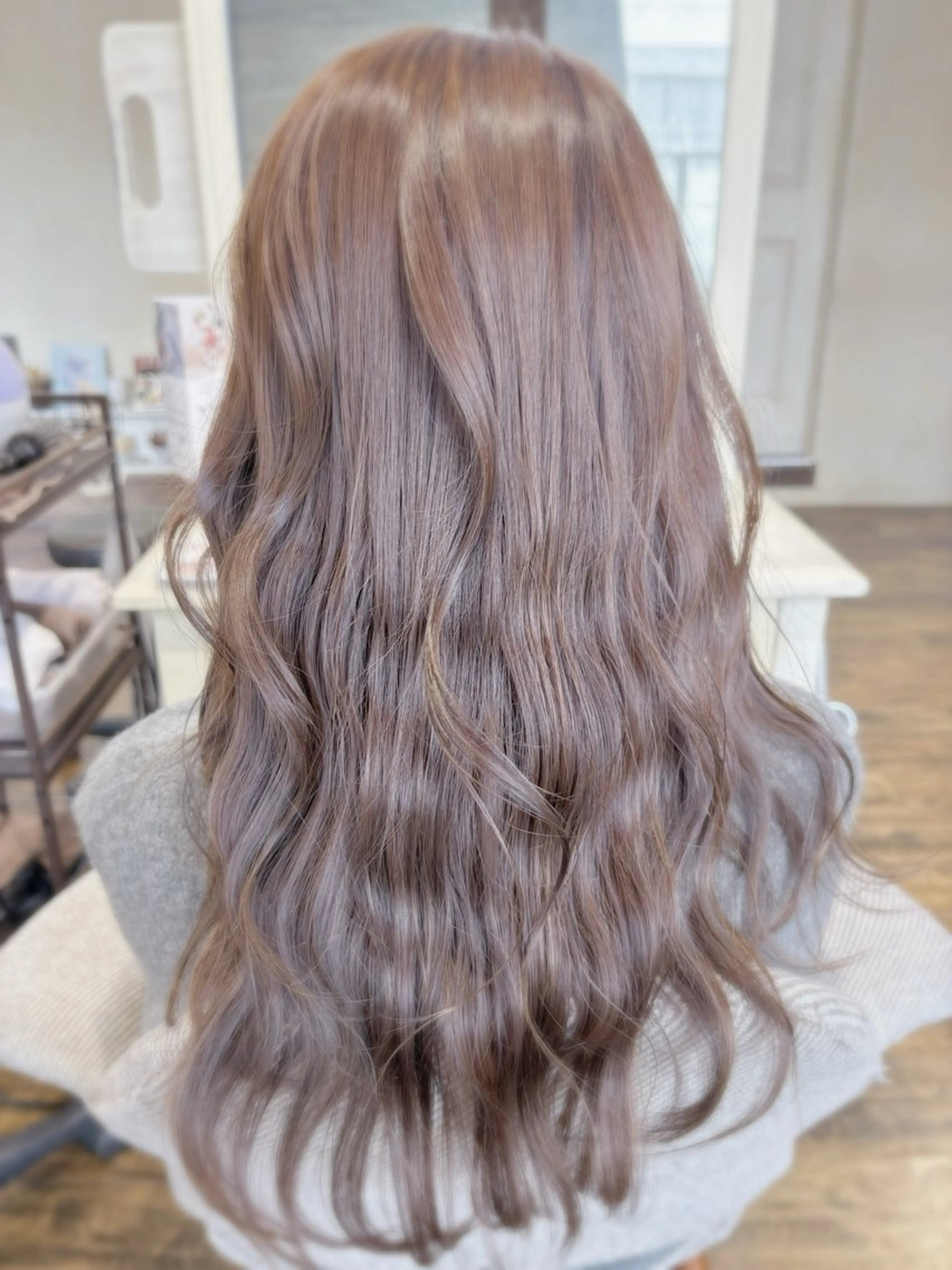 カラー 遠藤 優里のヘアスタイル