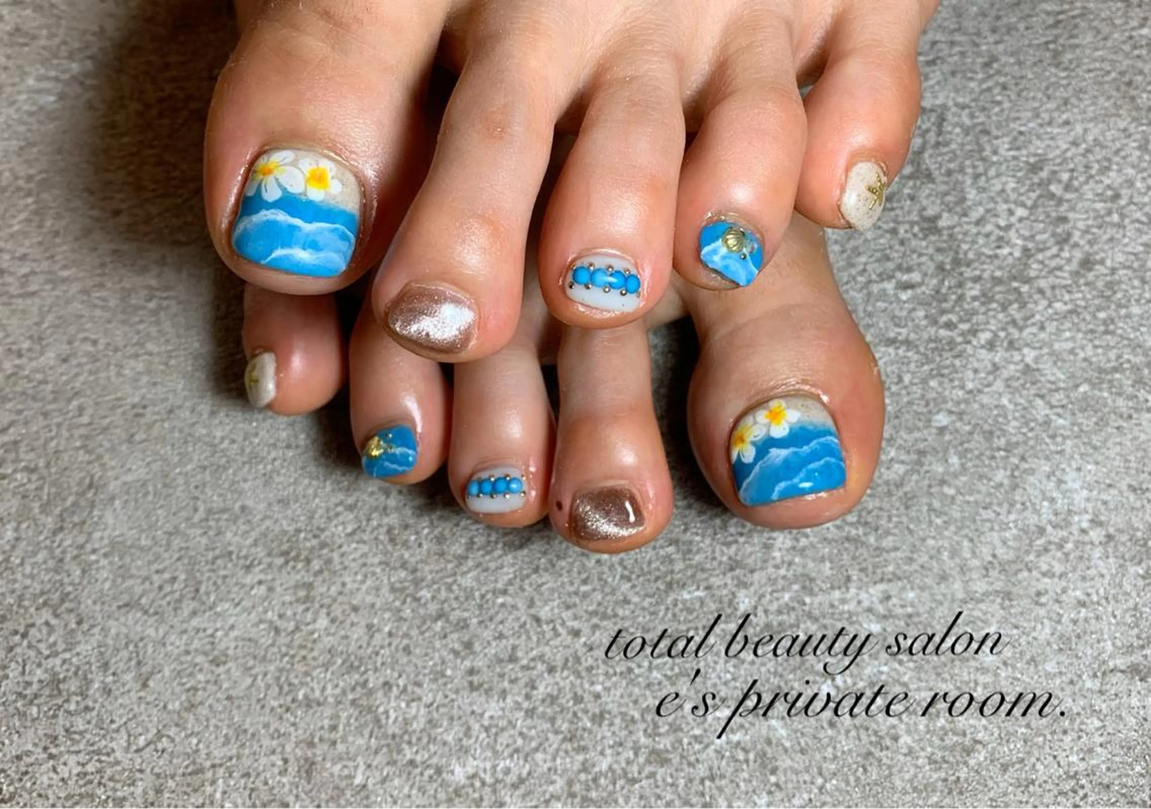 ネイル LAVISH nail salonのネイルデザイン