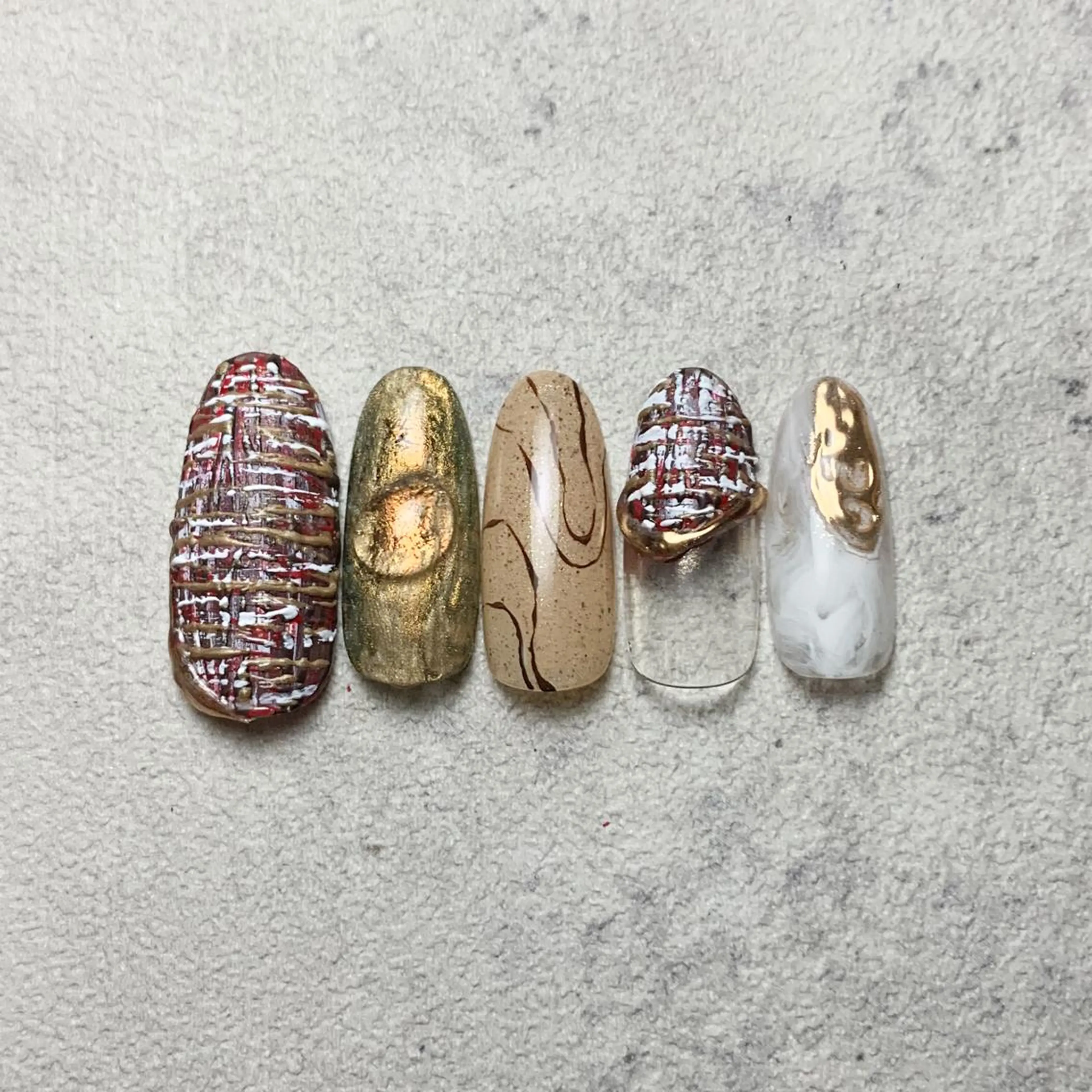 ネイル FIORITURA aiのネイルデザイン