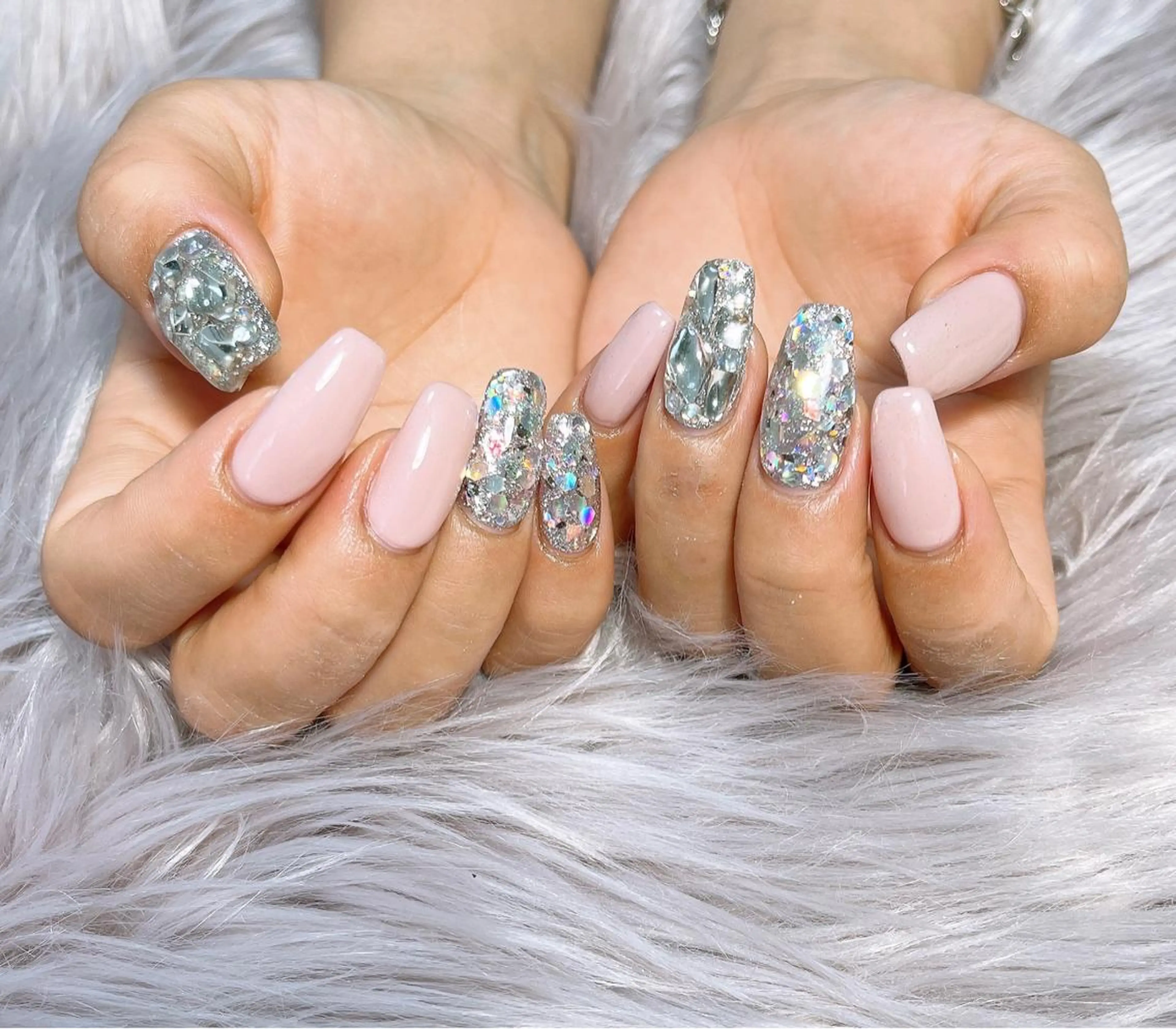 ネイル R yukiのネイルデザイン