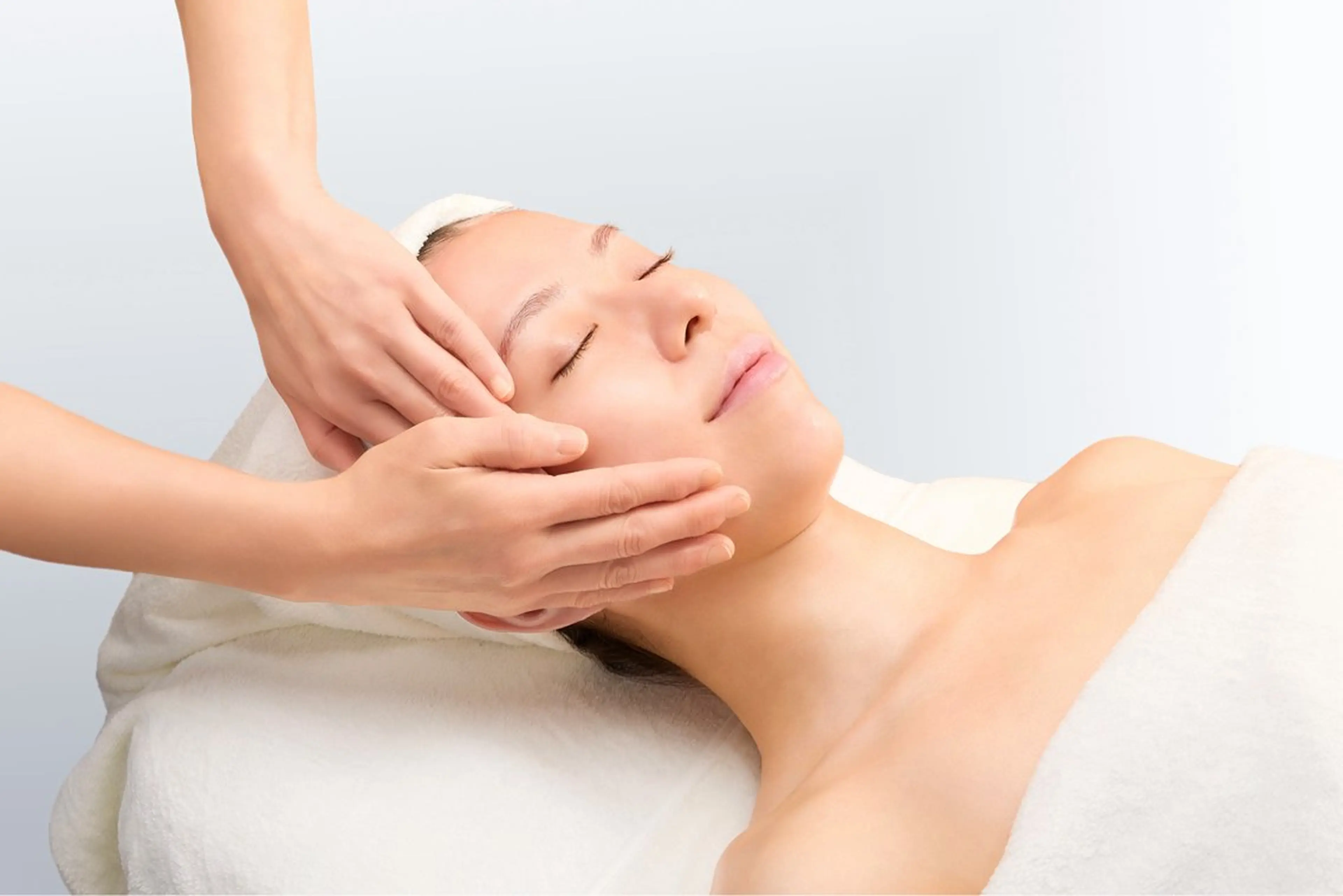 今ならリンパドレナージュ1回無料!毛穴吸引×角質ケア💖2回お試し8.800円→4.400円の写真