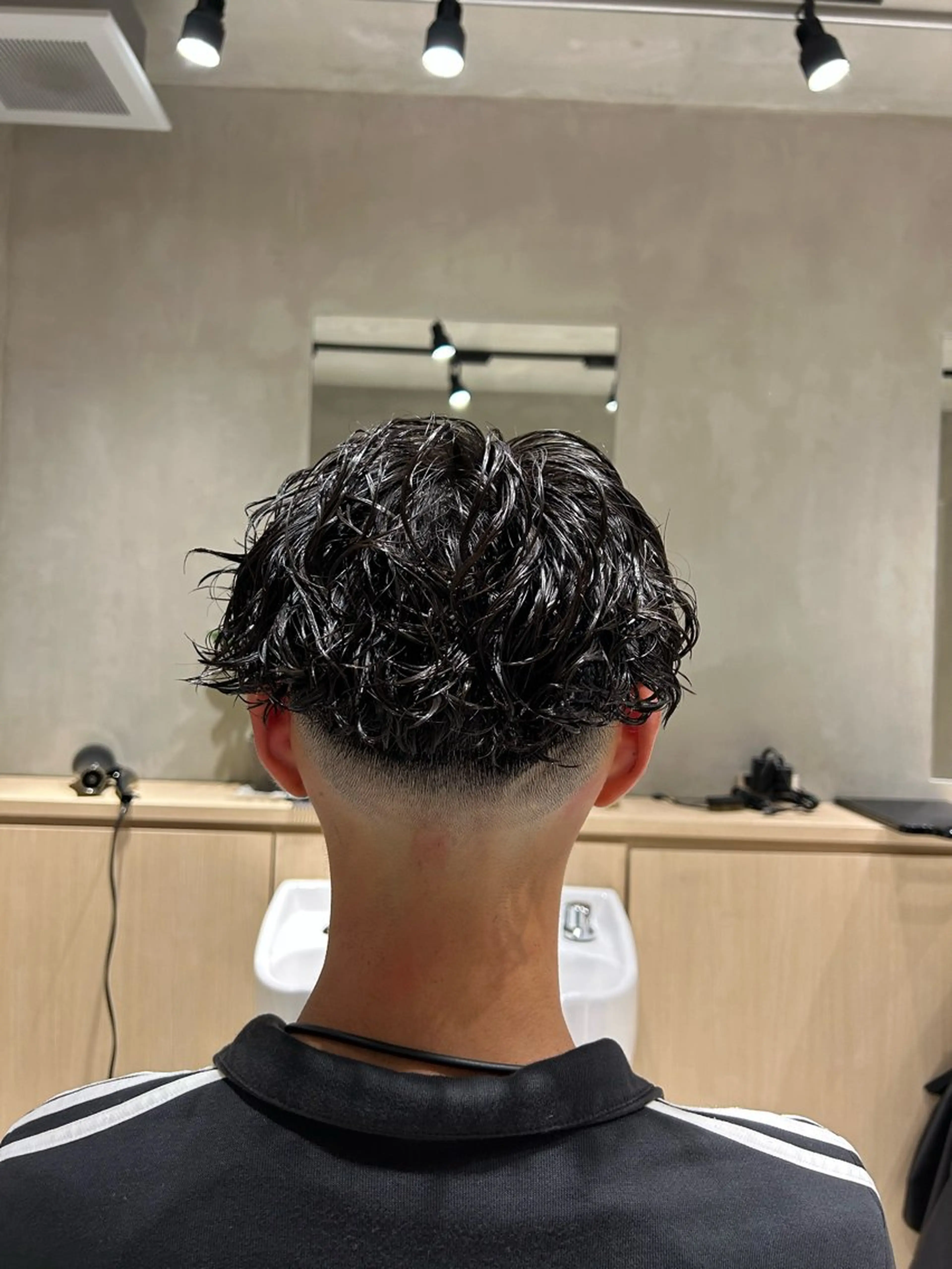 ミディアム メンズ フェードカット カット 【明大前フェード/ メンズパーマ/岳】のヘアスタイル