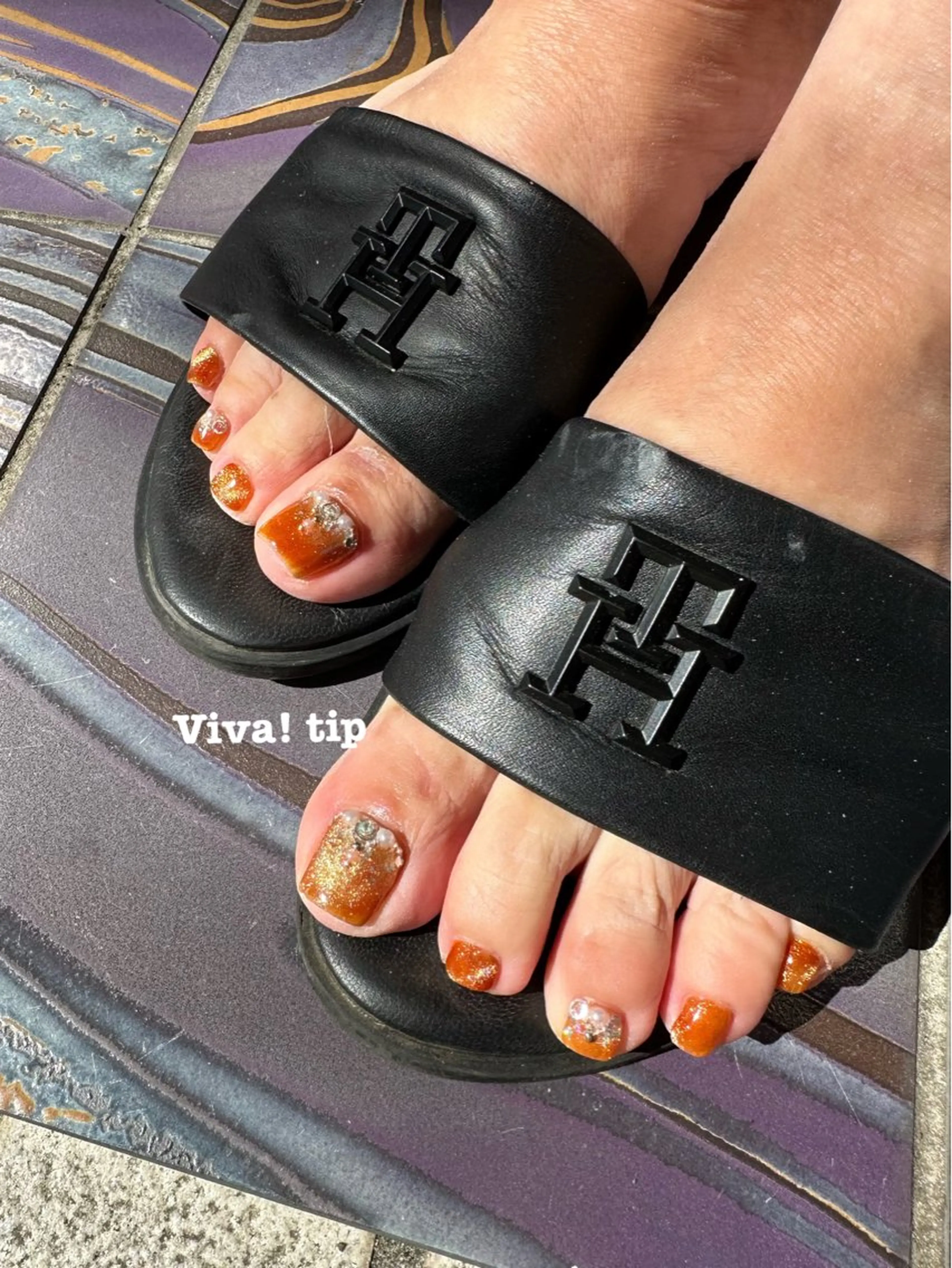 ネイル フットネイル キラキラネイル マグネットネイル Viva!tip ビバティップネイルのネイルデザイン