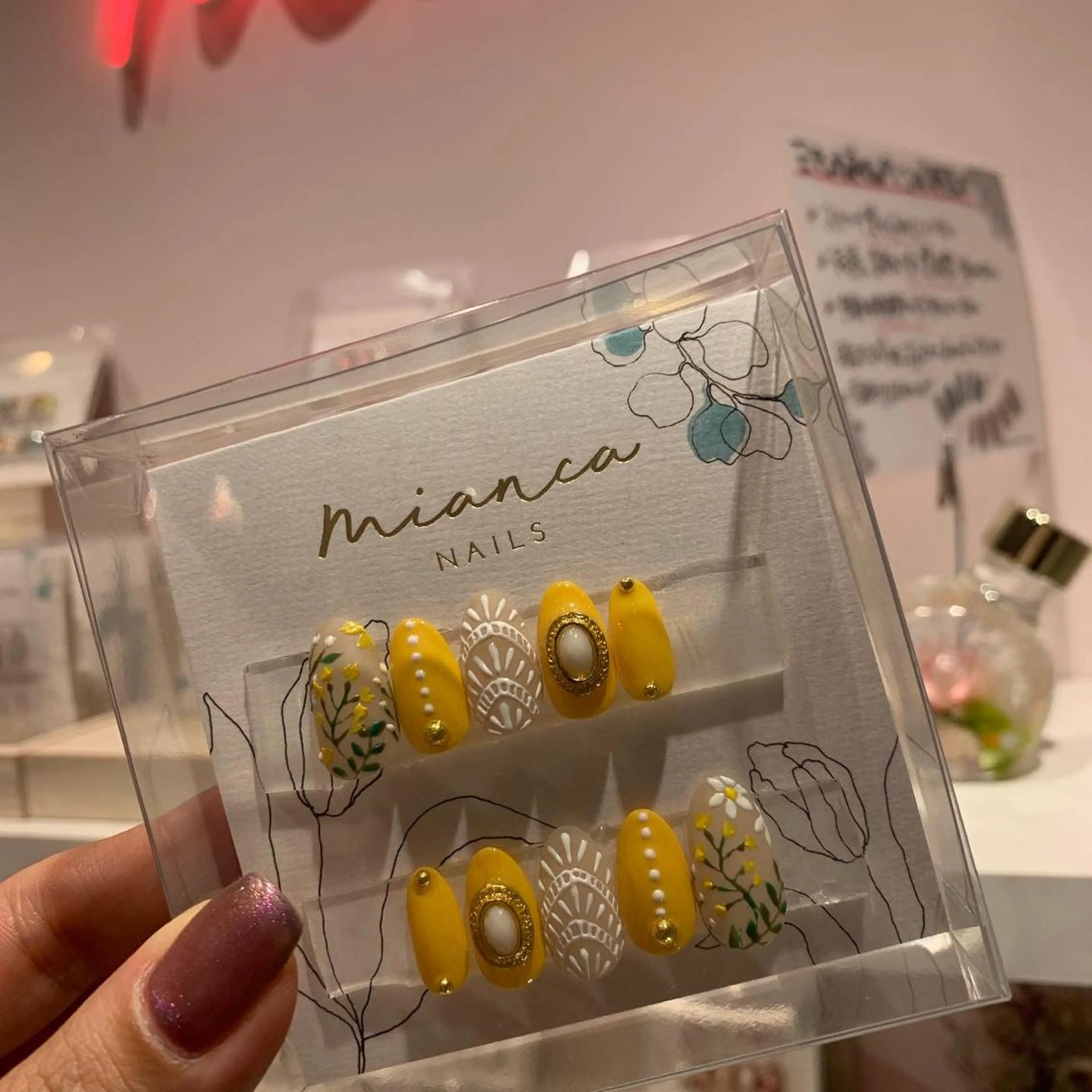 ネイル Eden ♾️のネイルデザイン