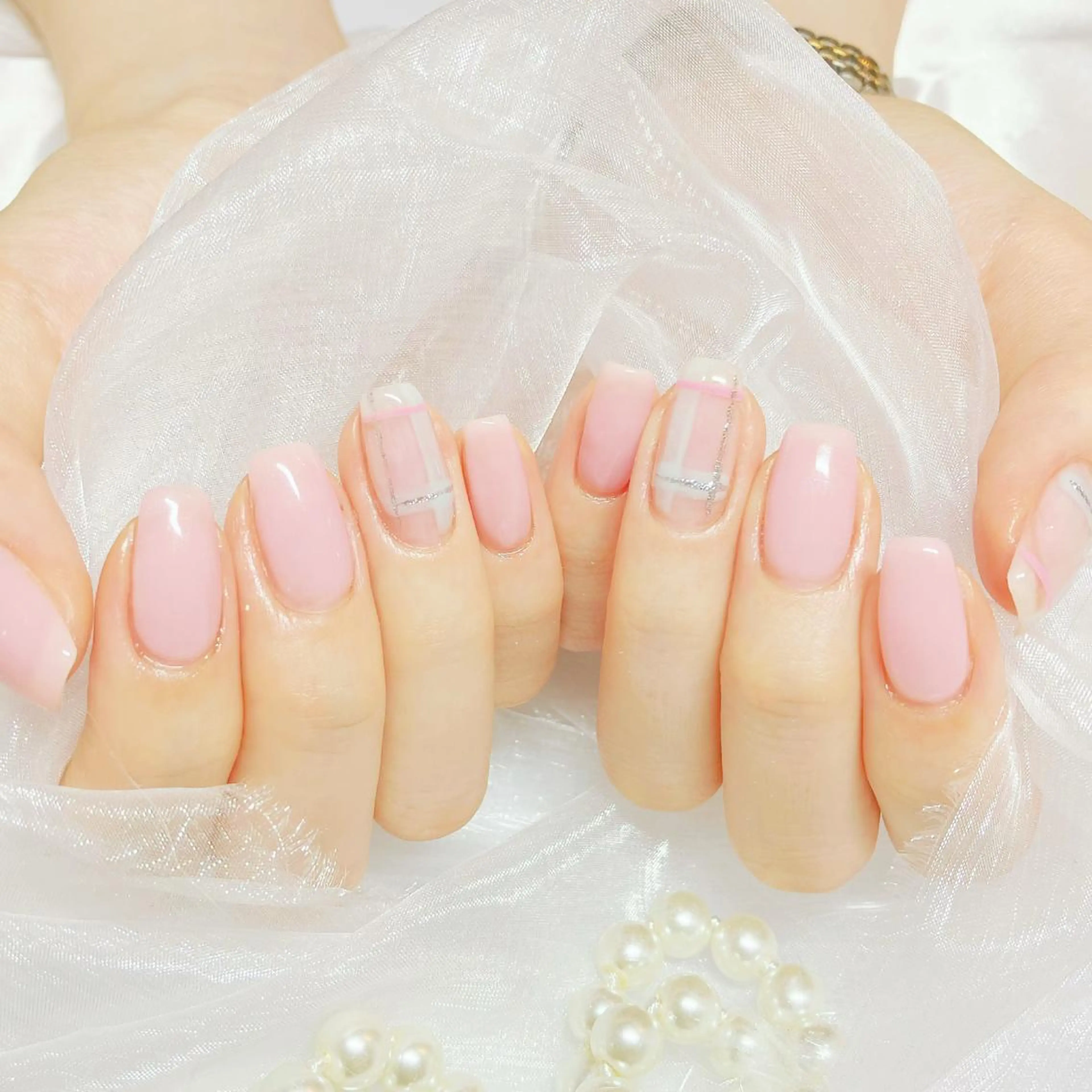 ネイル オーロラネイル フラッシュネイル ジェルネイル 氷ネイル・うるうるネイル キラキラネイル Amour baseのネイルデザイン