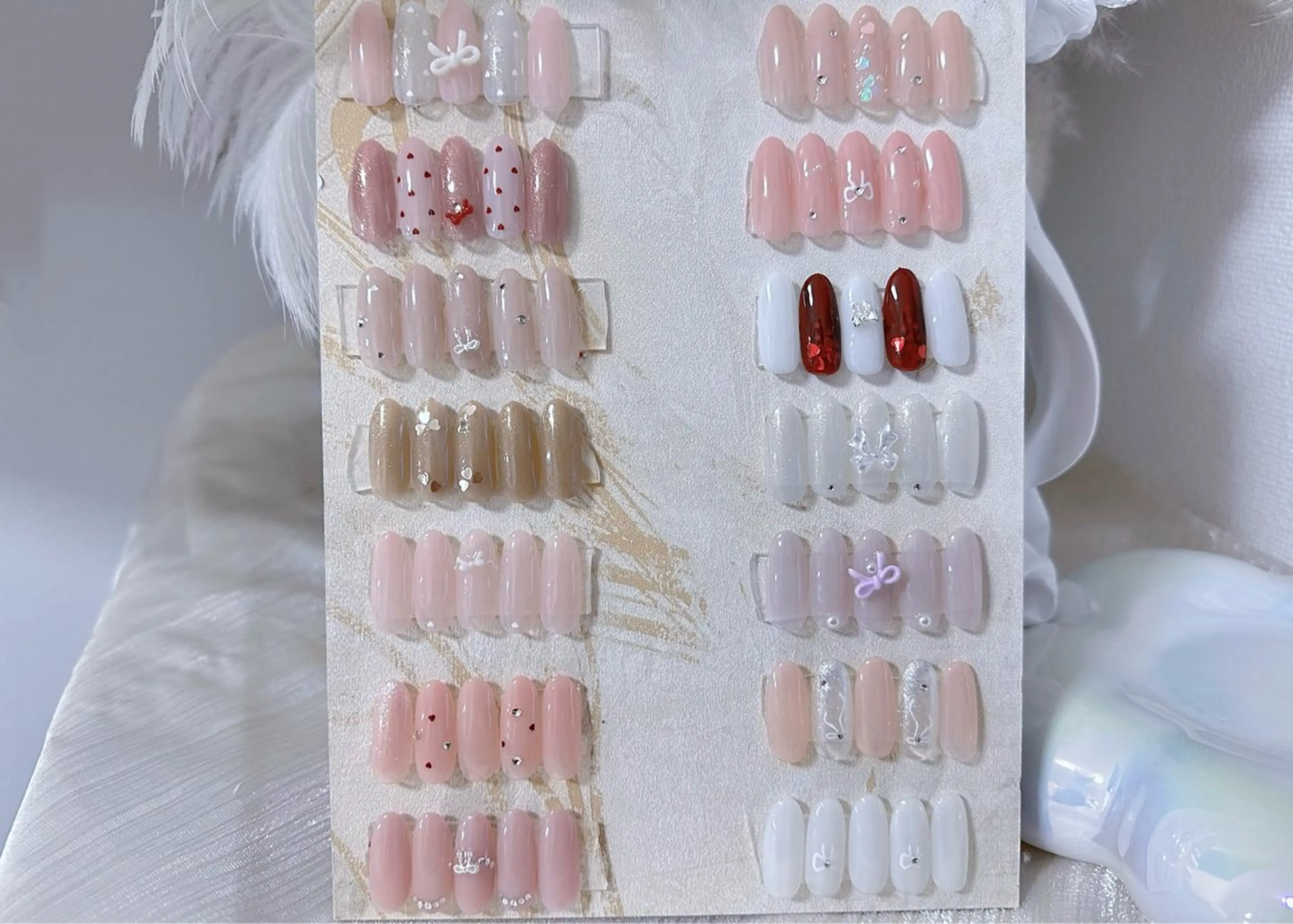 上品で可愛い定額ネイル現金だけ！の写真