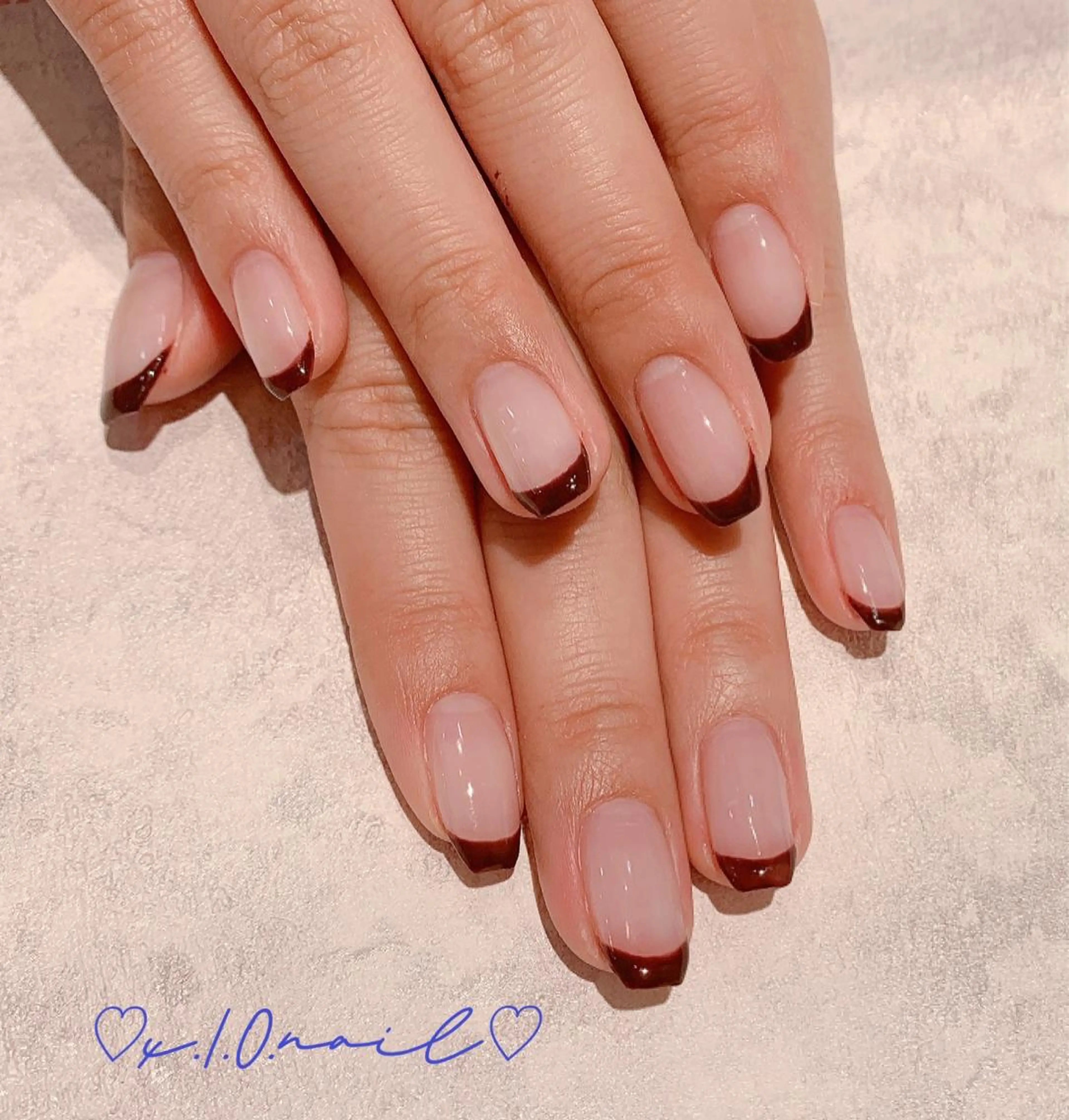 ネイル アニマル柄 アートネイル フレンチネイル ニュアンスネイル ネイルチップ x.1.0.nail ♡Cのネイルデザイン