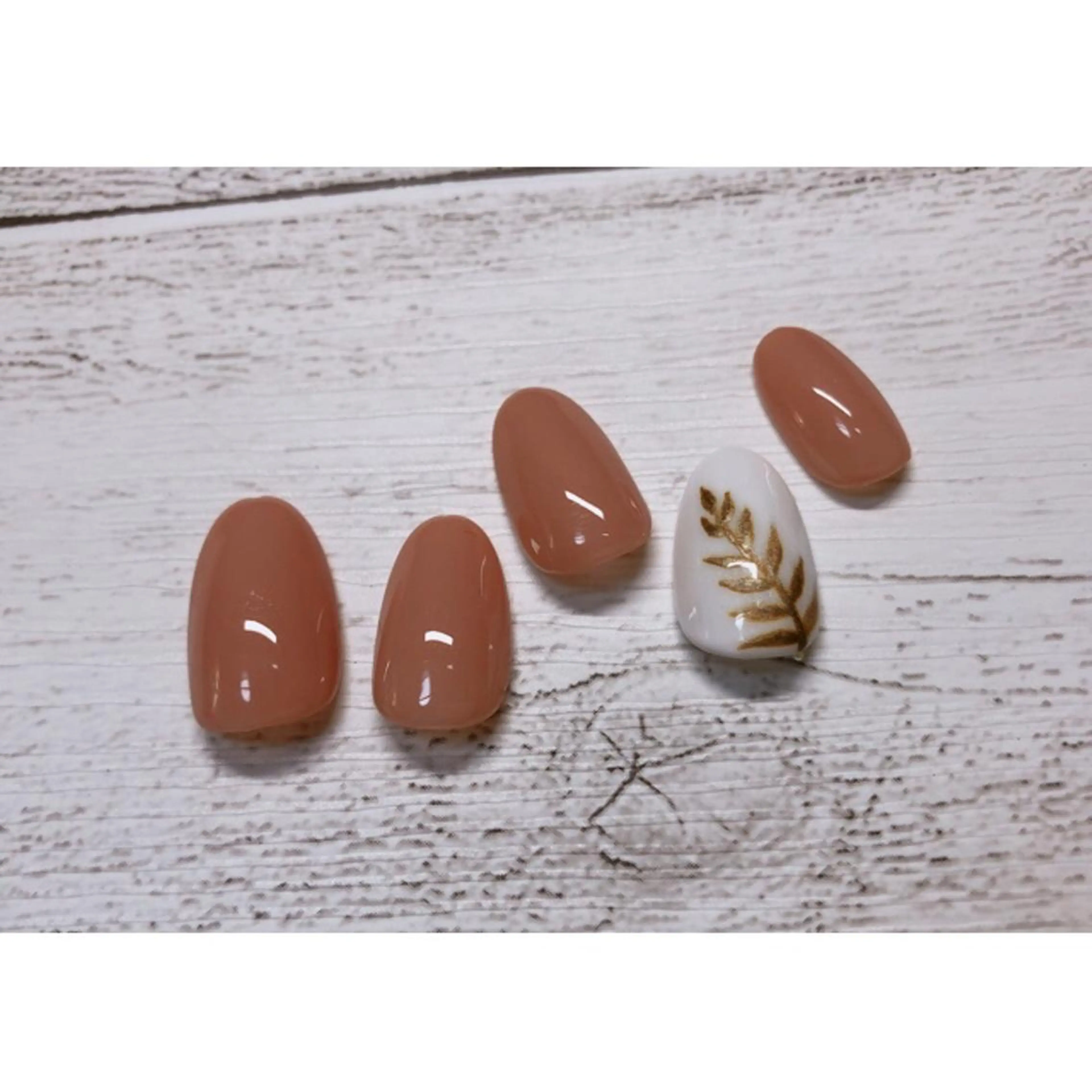 ネイル ハンドネイル Lavish nailのネイルデザイン