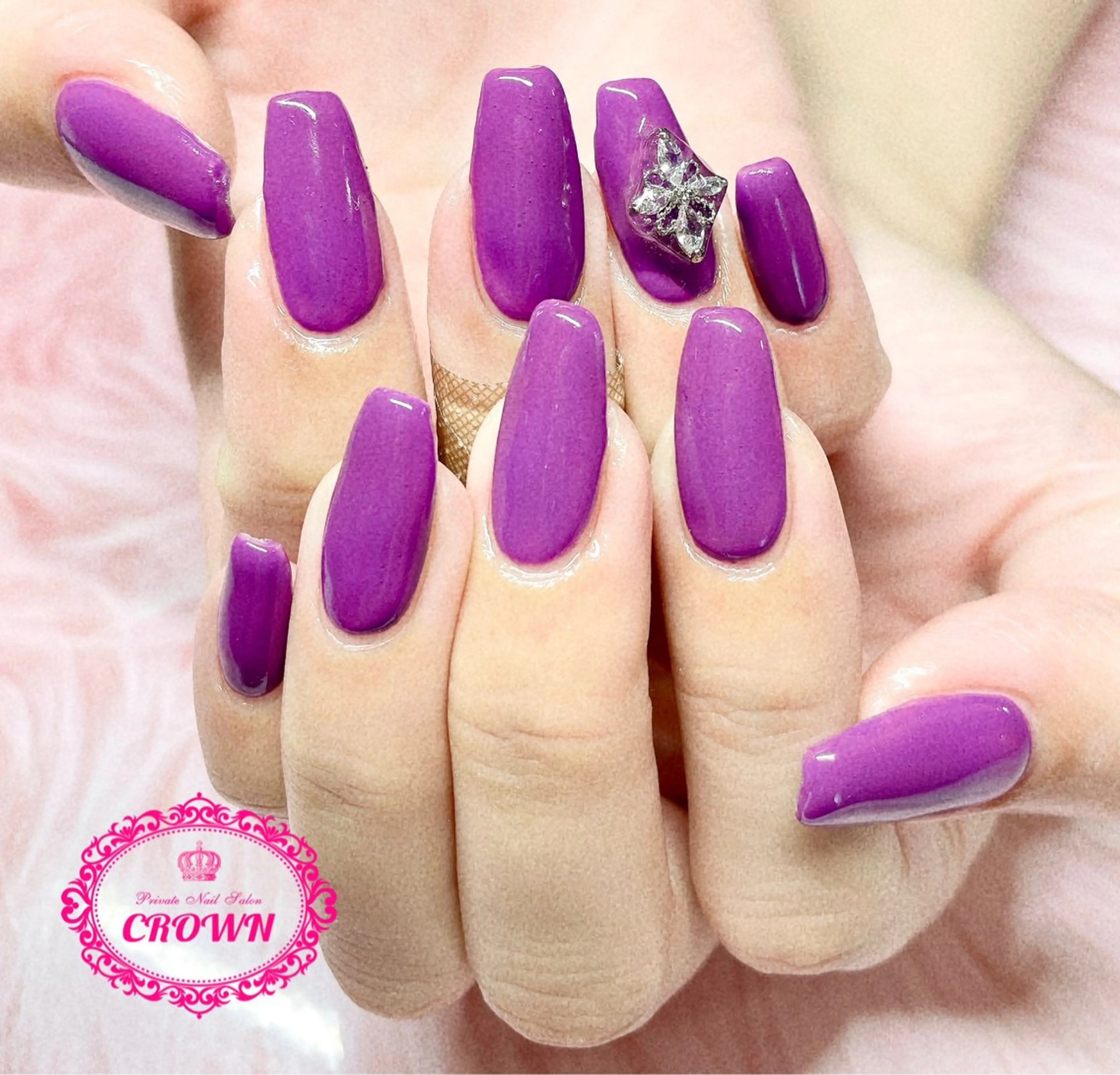 ネイル CROWN プライベートサロンのネイルデザイン