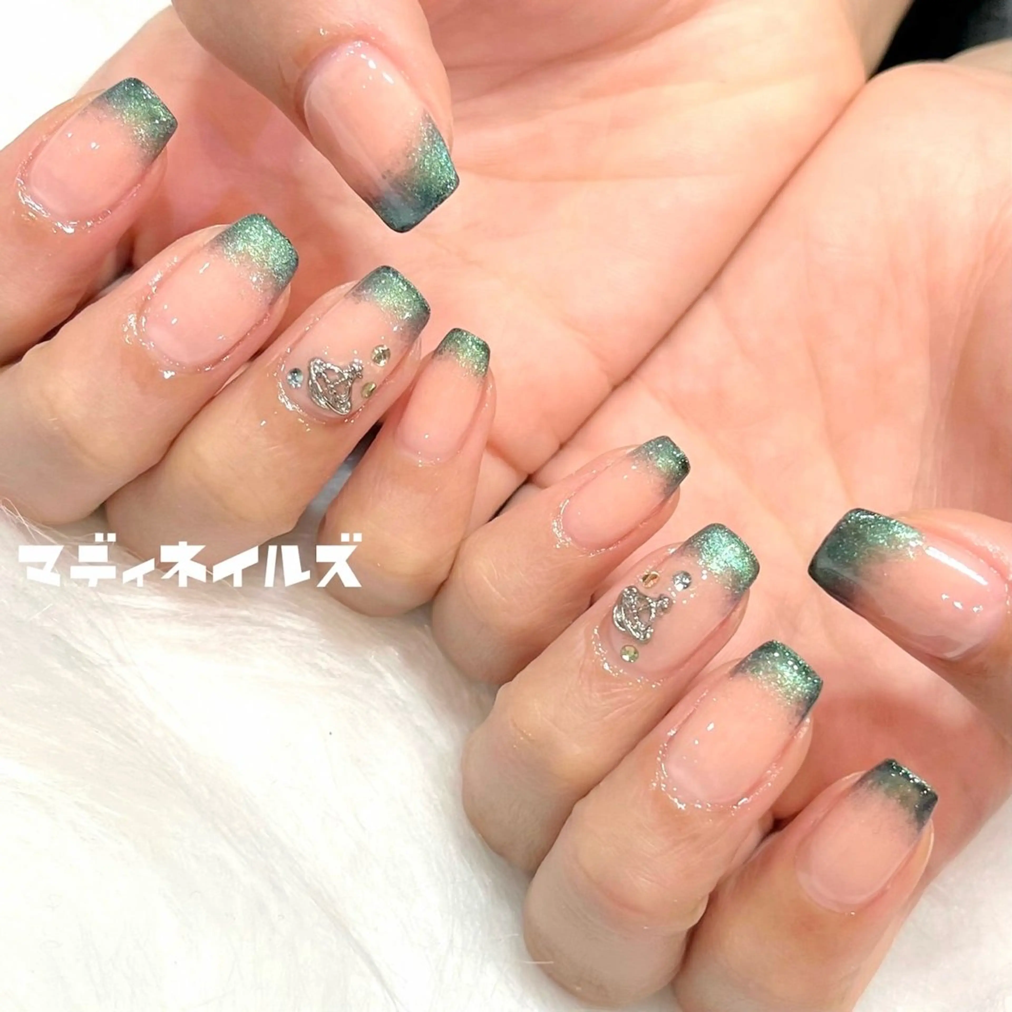 ネイル フレンチネイル マグネットネイル マグネットフレンチ MADDYNAILS ✴︎柏痛ネイルのネイルデザイン