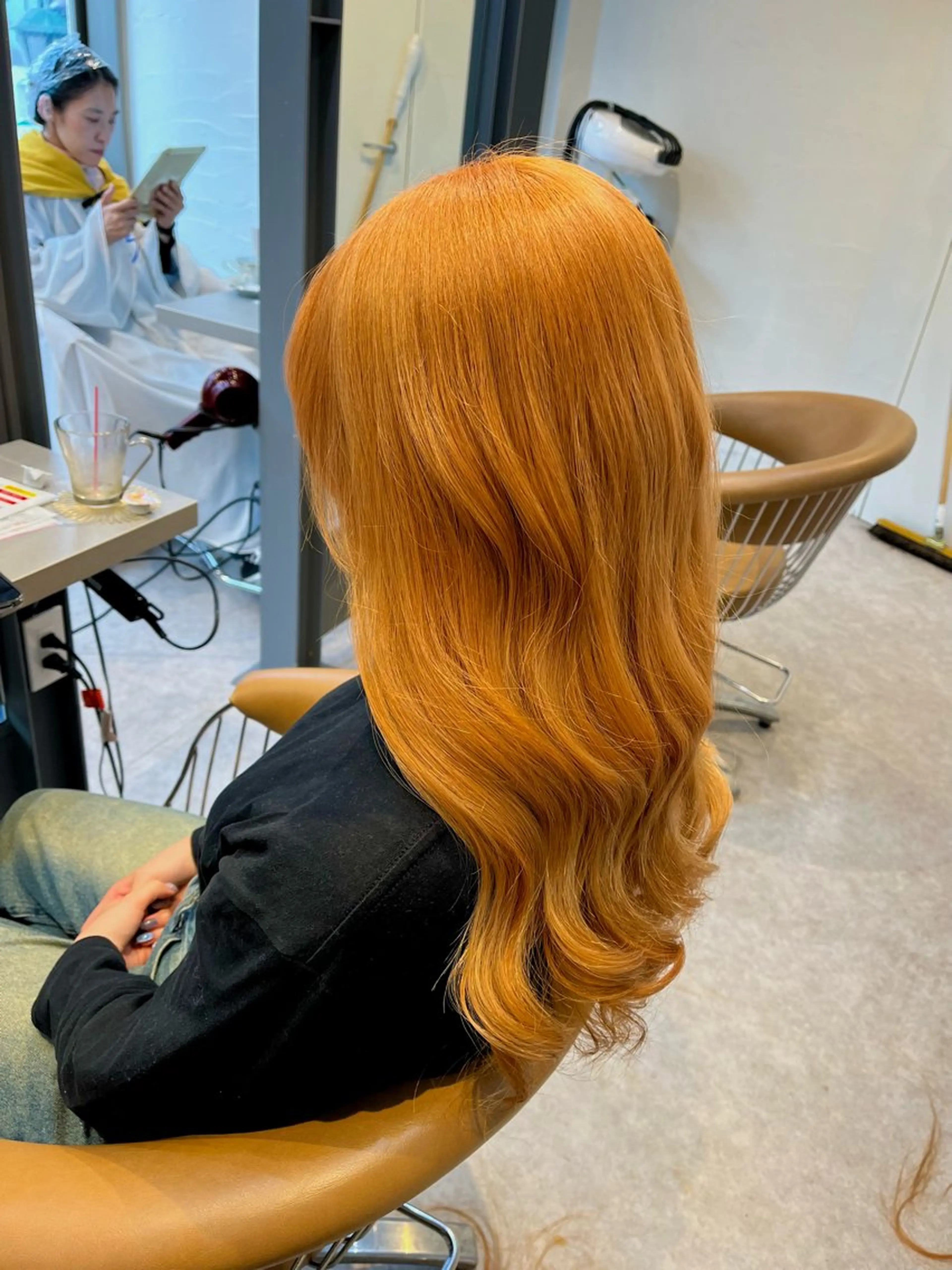 ロング カラー ヘアカラー うしだ かおるのヘアスタイル