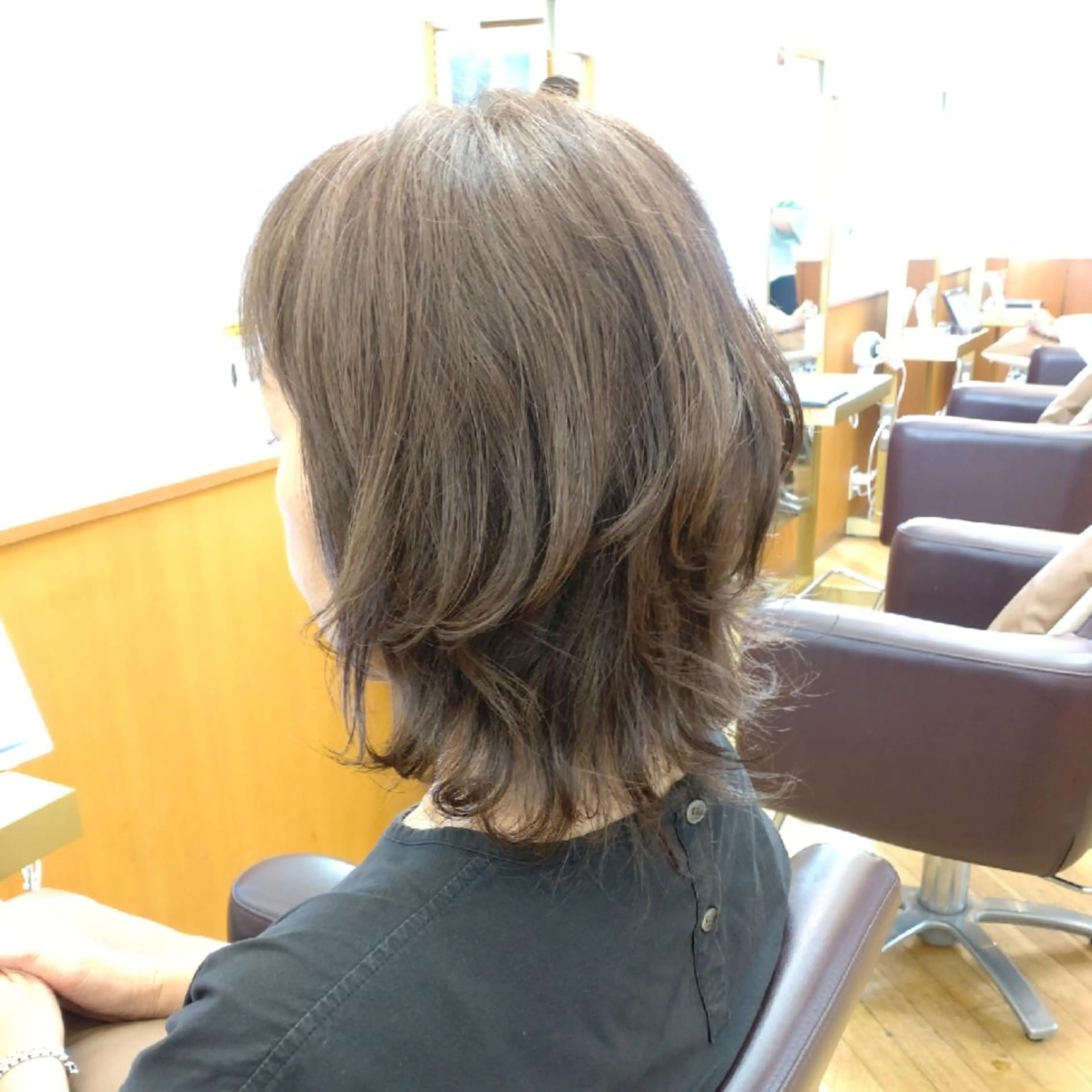 ミディアム 仮屋 敬介のヘアスタイル