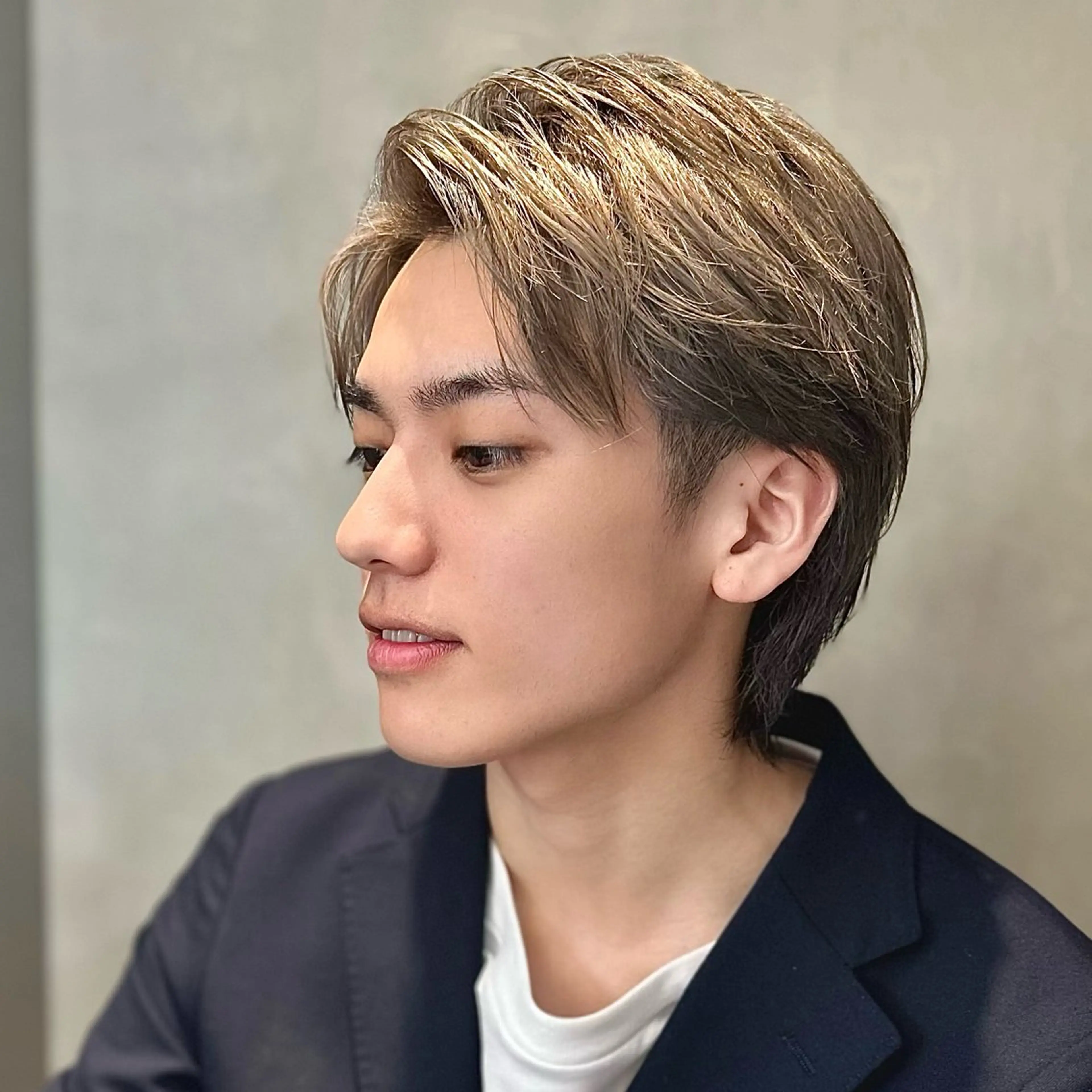 ショート カラー パーマ メンズ アップバング ダウンパーマ メンズハイトーン メンズパーマ メンズツイストパーマ カット ヘアカラー トリートメント 朝楽メンズパーマ 🥇メンズカット吉田のヘアスタイル