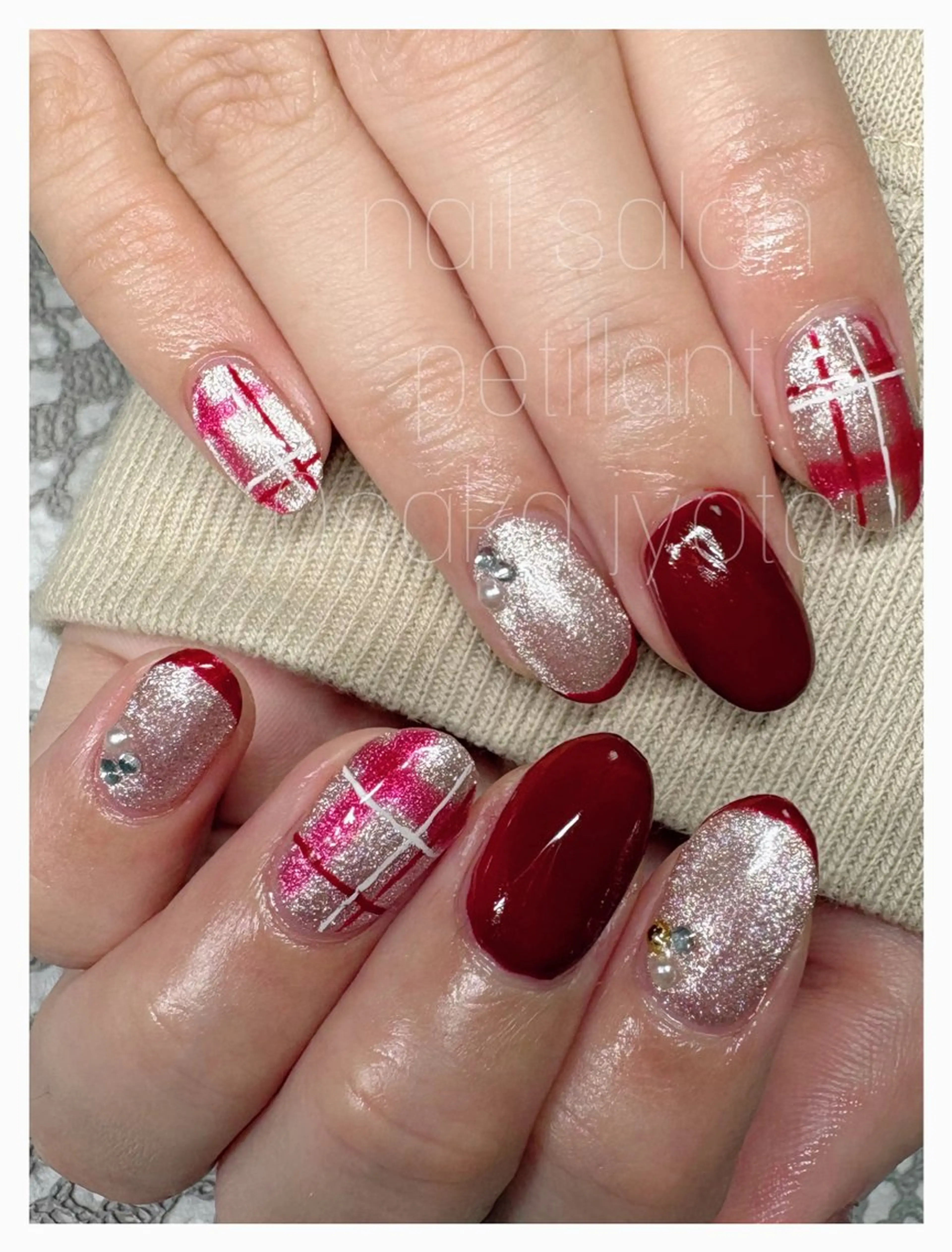 ネイル アートネイル ブルー ボルドー 冬ネイル クリスマス nail salon petillantのネイルデザイン
