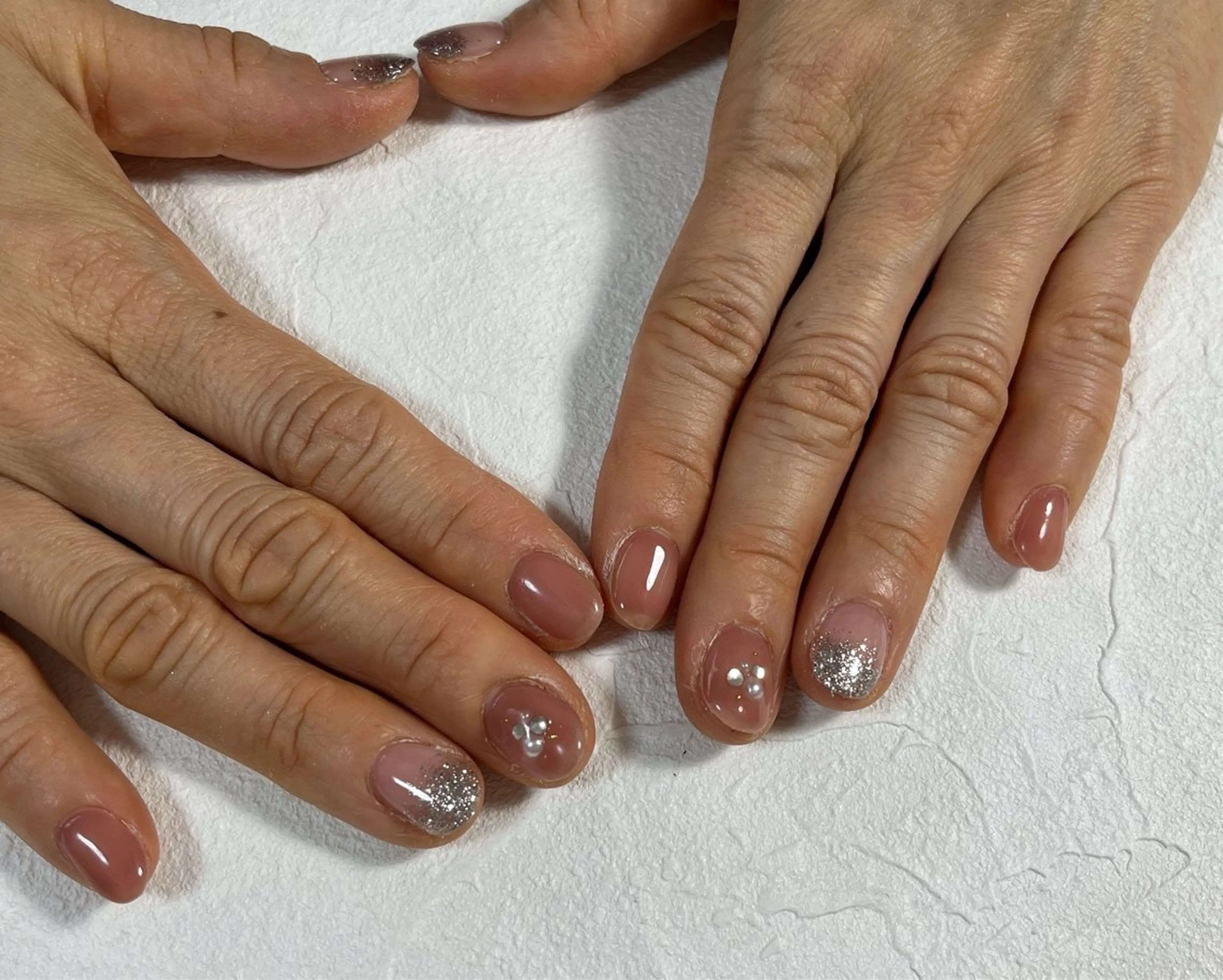 ネイル オーロラネイル フットネイル フレンチネイル ジェルネイル 韓国ネイル ハンドネイル kiki nail たまプラーザのネイルデザイン