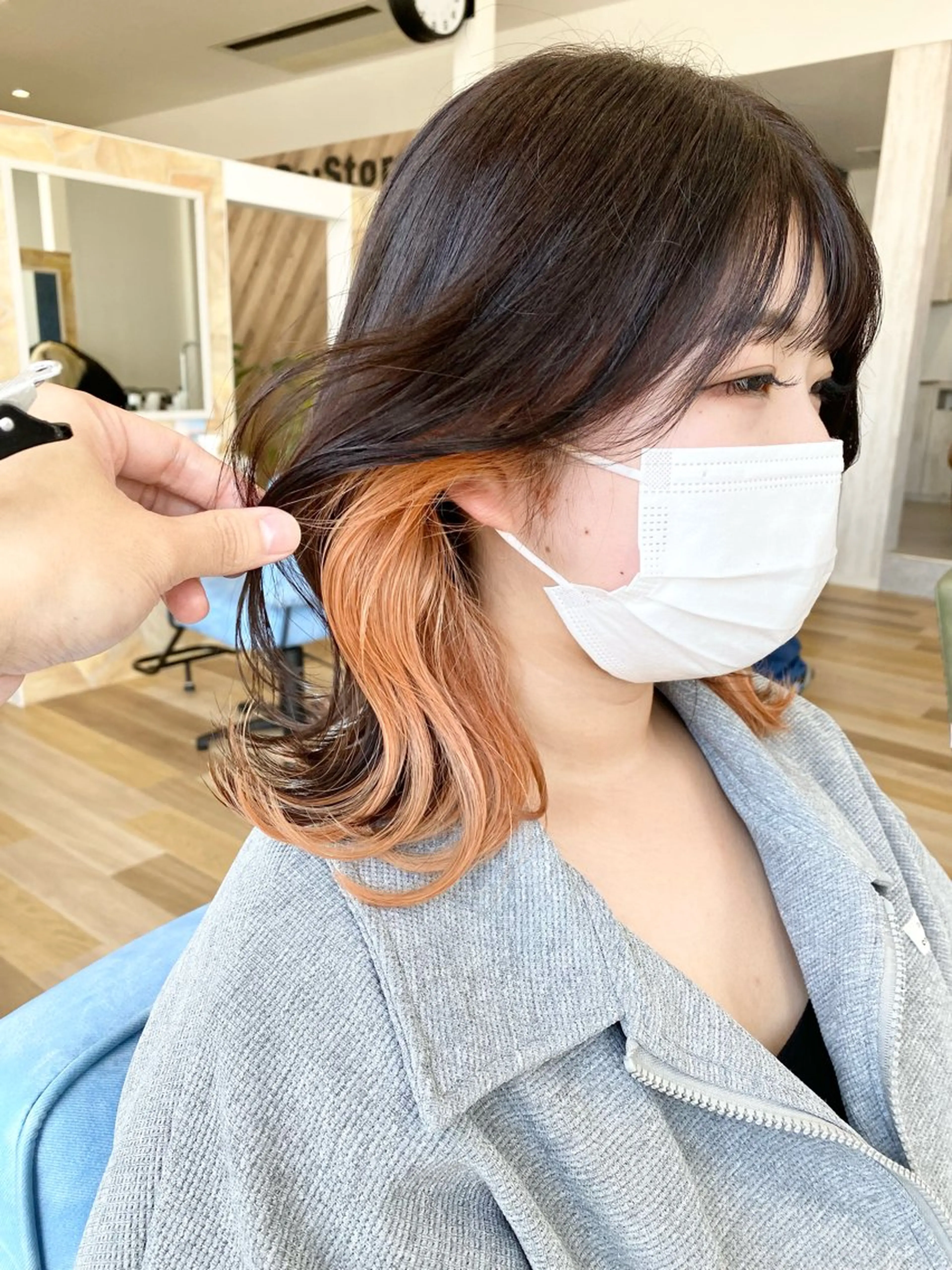 ミディアム カット ヘアカラー トリートメント ケアブリーチ 黒瀬有汰のヘアスタイル