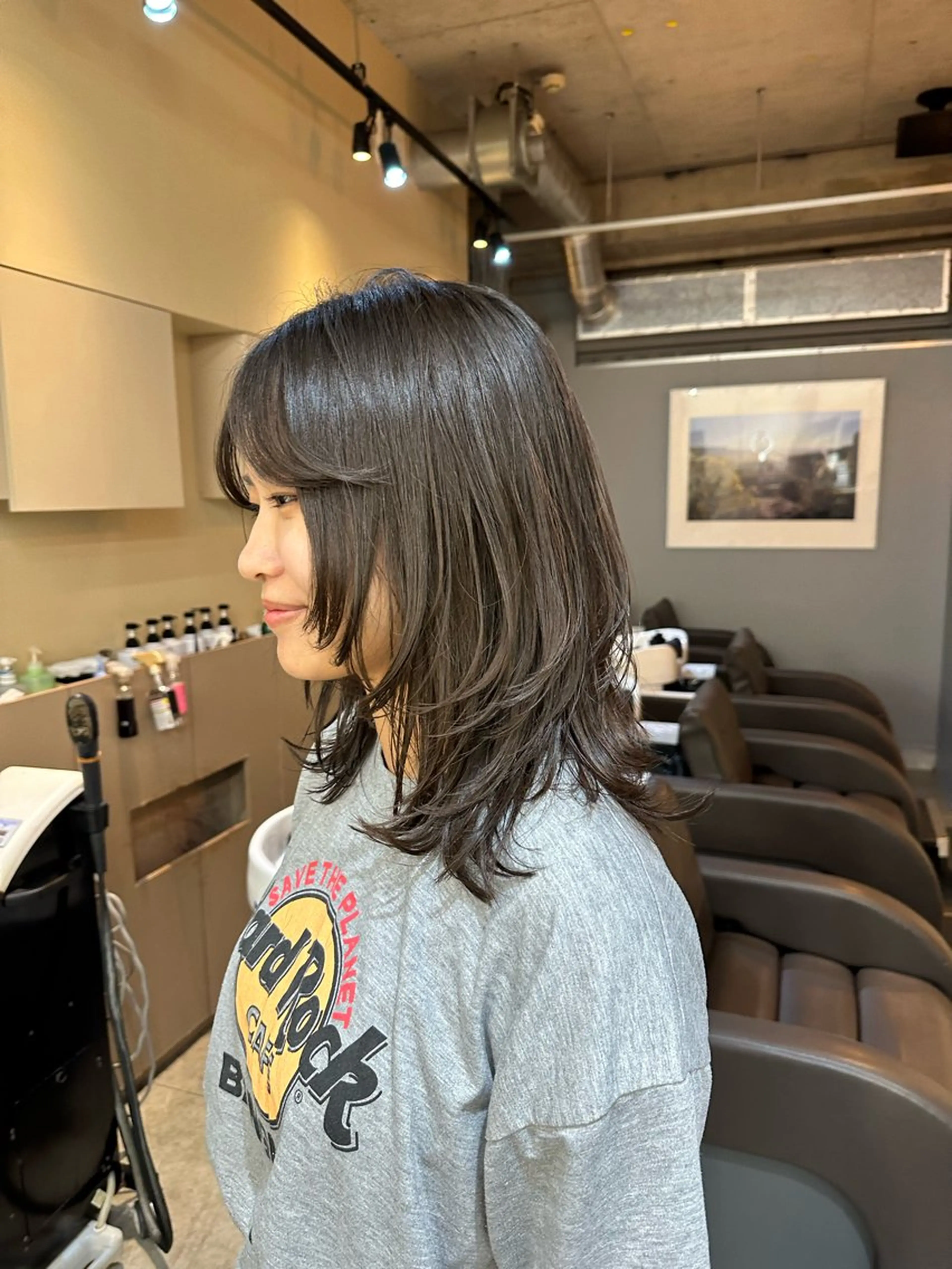 ミディアム レイヤーカット さとう あやかのヘアスタイル