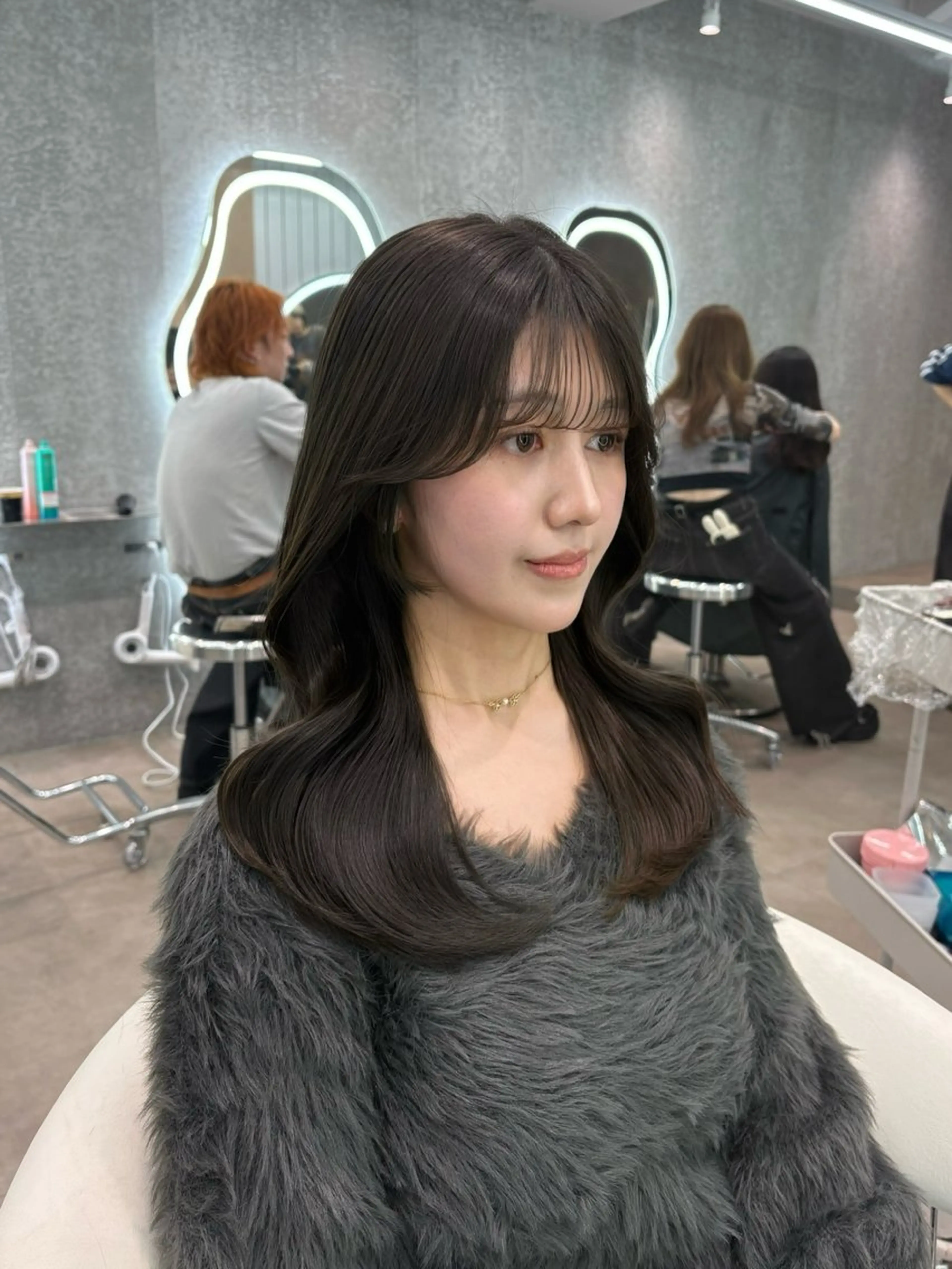 ロング カラー ヘアアレンジ ブリーチ 透明感カラー 顔まわりレイヤー 顔周りカット ハッシュカット カット ヘアカラー トリートメント ヘアセット 大宮‎🩵縮毛矯正 レイヤー　佐藤和のヘアスタイル