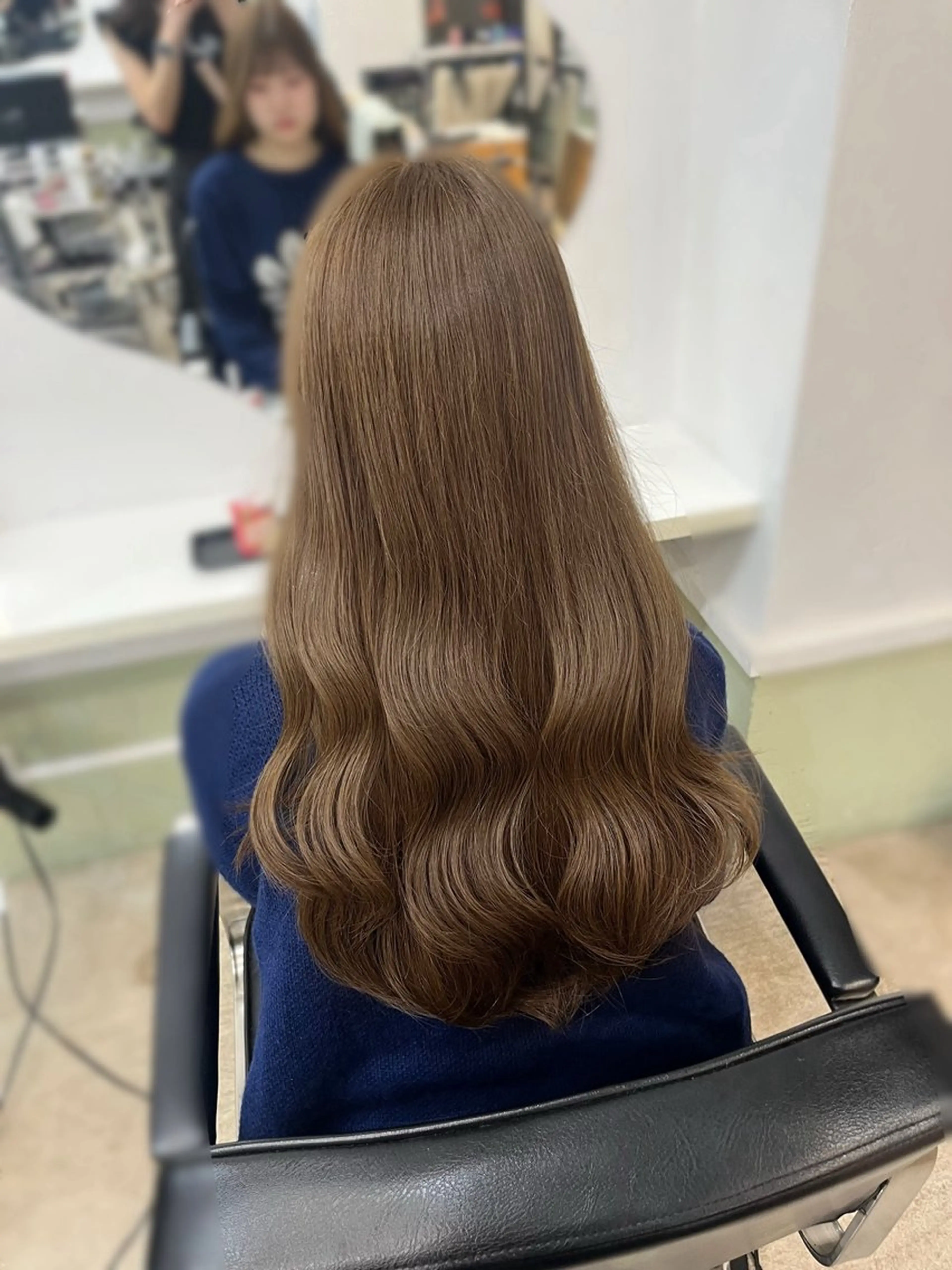 【初カラーにおすすめ🫧】ブリーチなしダブルカラー+カット+トリートメントの写真