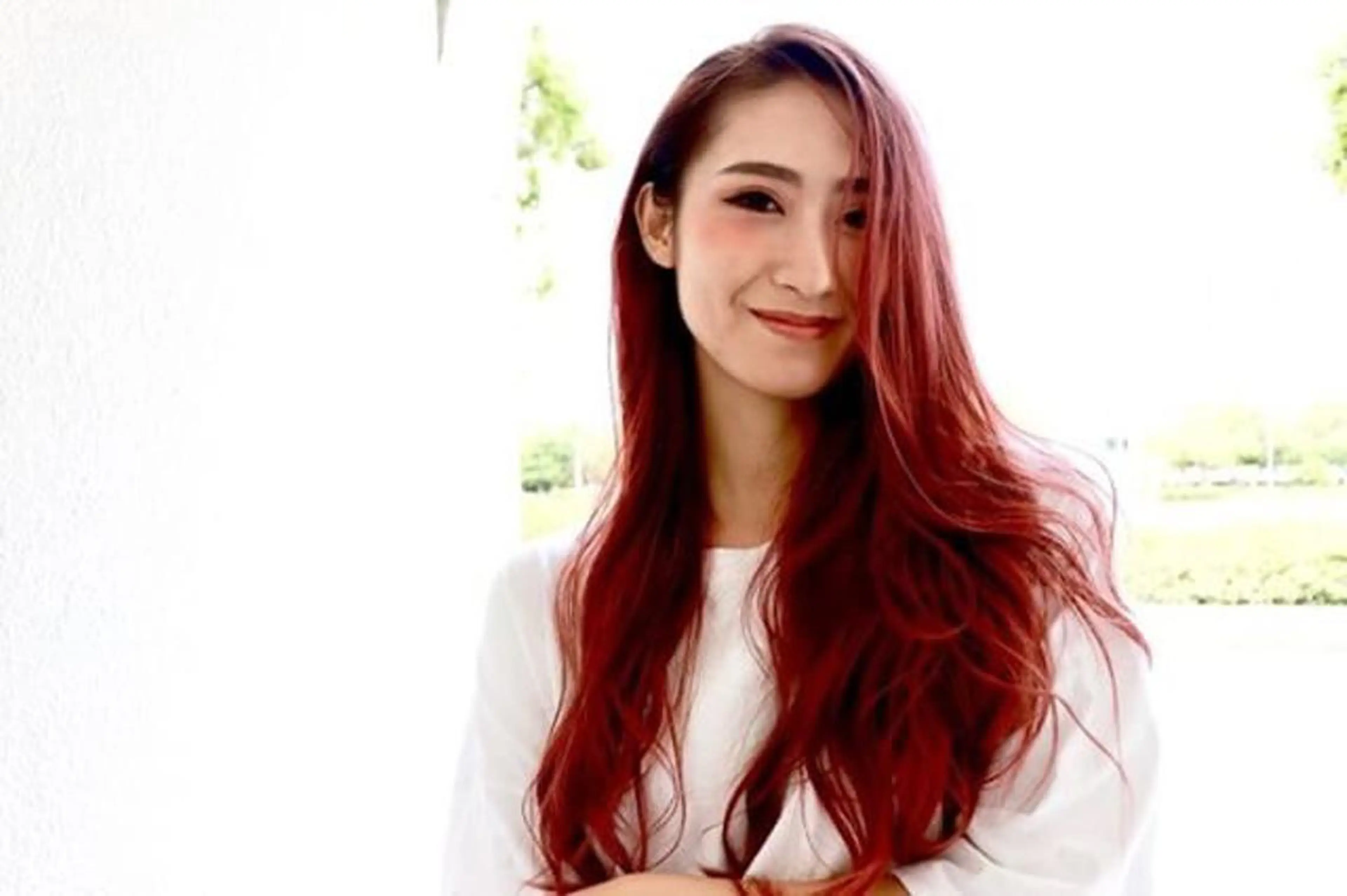 ロング カラー GRANDE アオキのヘアスタイル