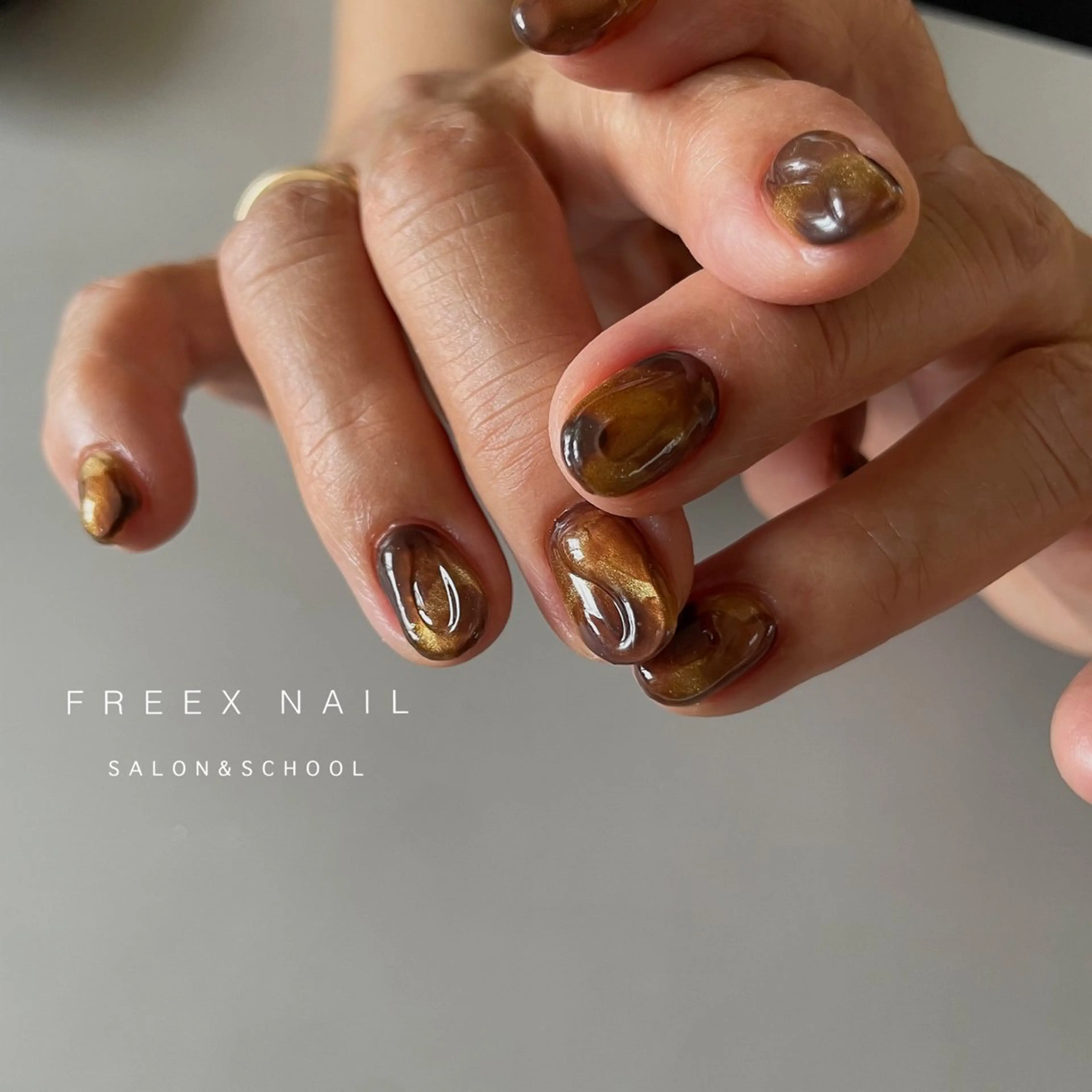 ネイル べっ甲ネイル ハンドネイル ハンドケア freex nail /ニュアンス/個性派のネイルデザイン
