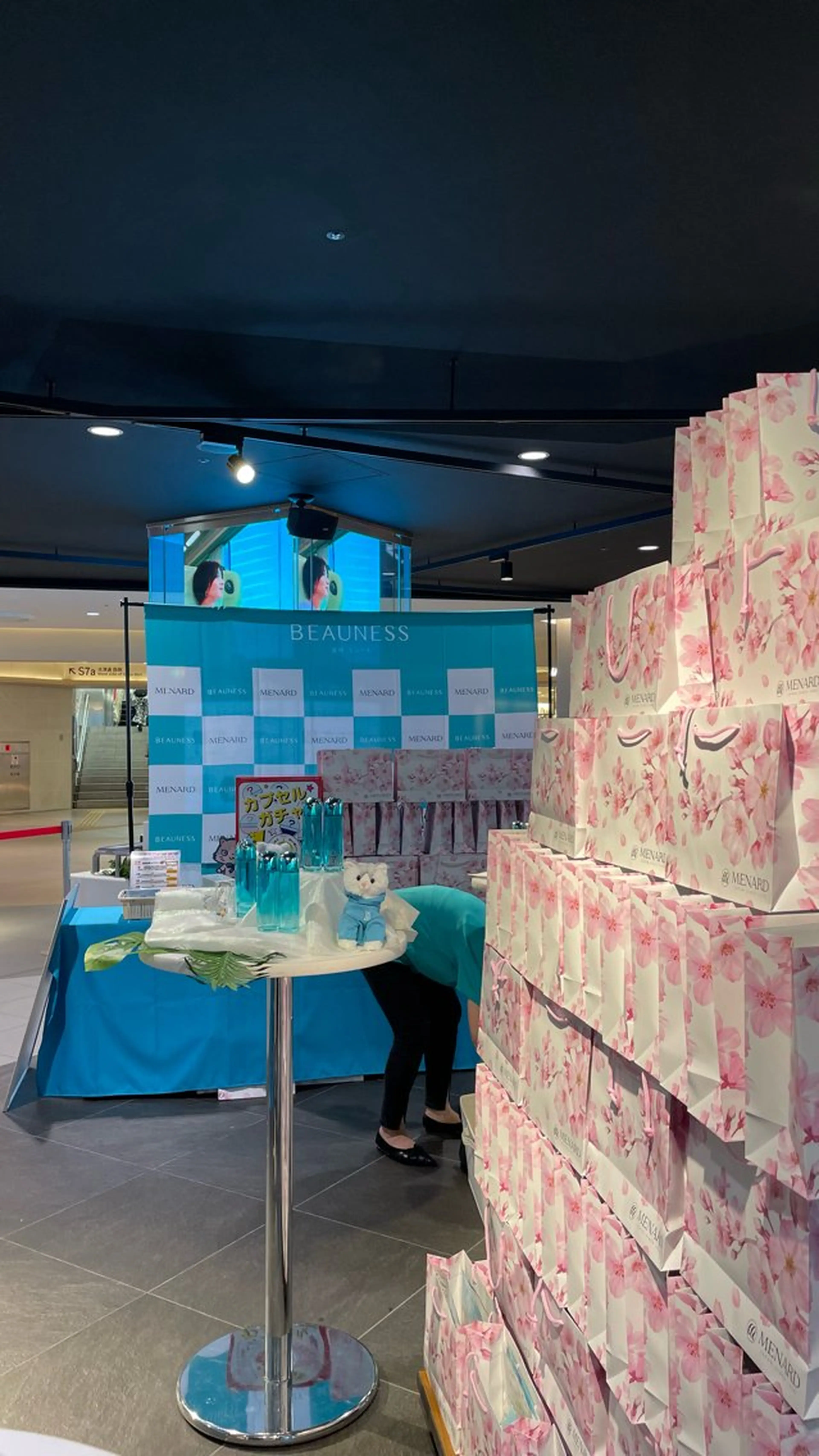 丸の内ヒルズ 鈴木麻瑚のエステ・リラクイメージ