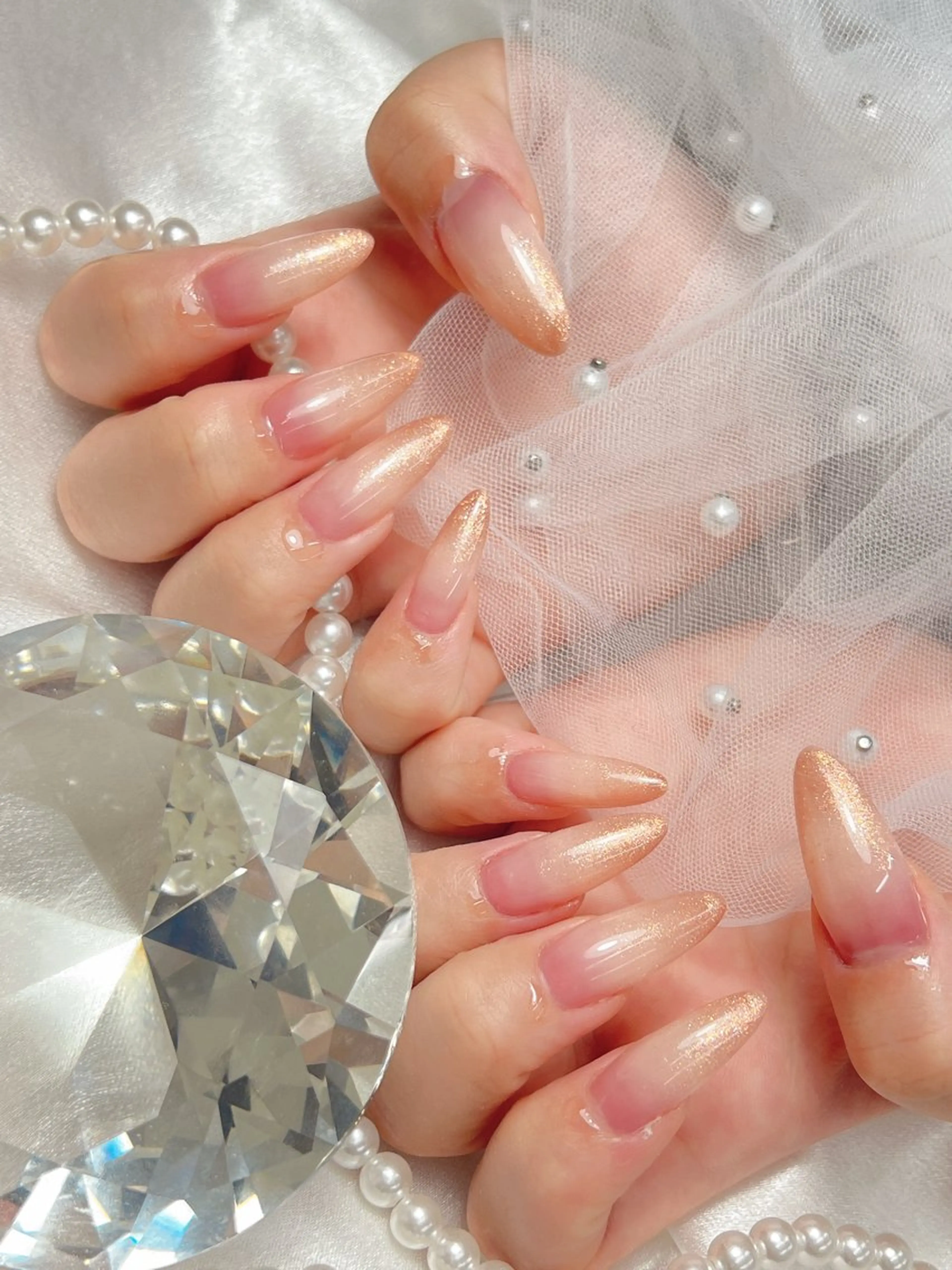 ネイル グラデーション ラメ(グリッター) ラメグラデーション ハンドネイル bijou nails 蓮のネイルデザイン
