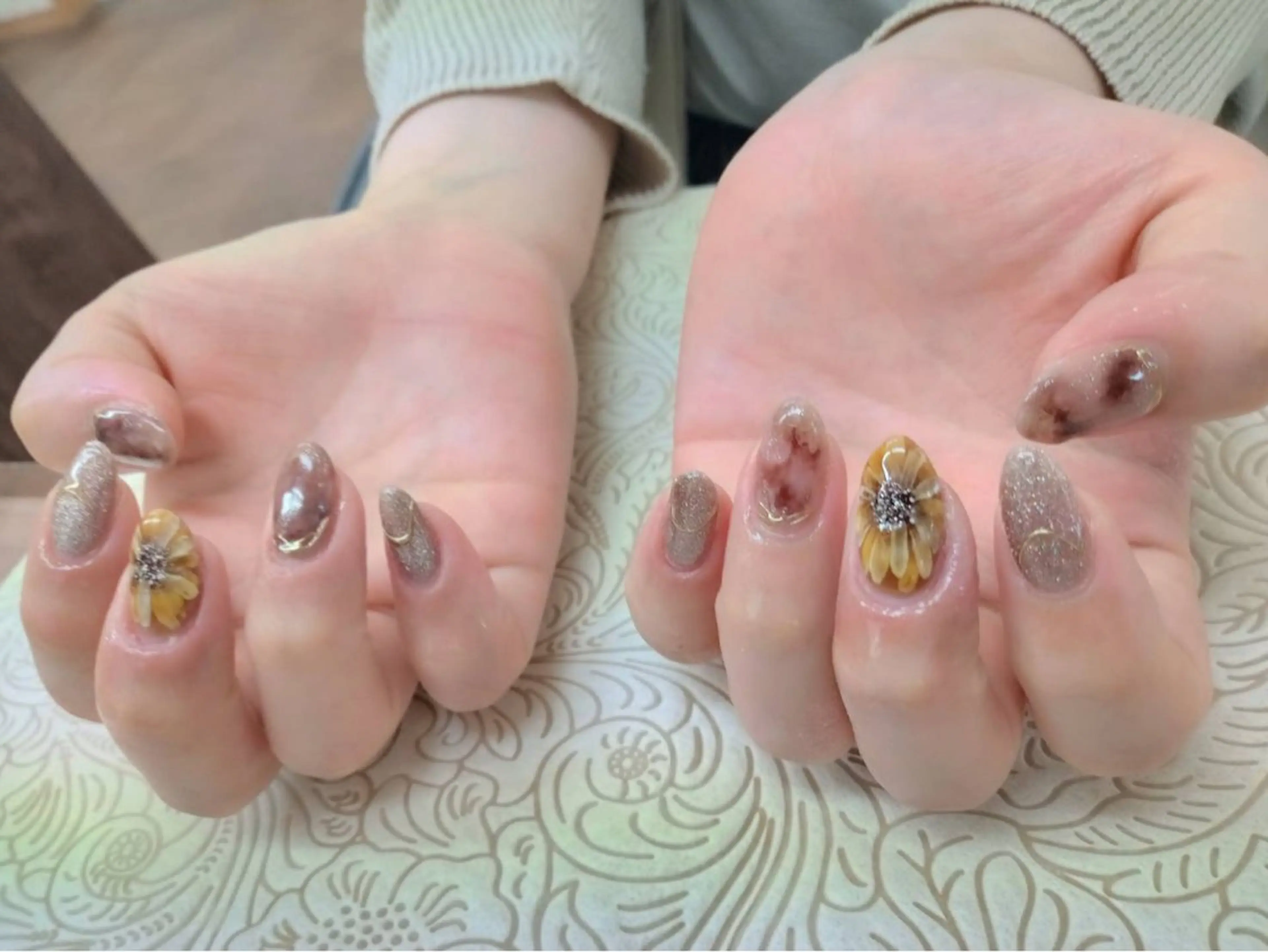 ネイル フラワーネイル precious nail  roomのネイルデザイン