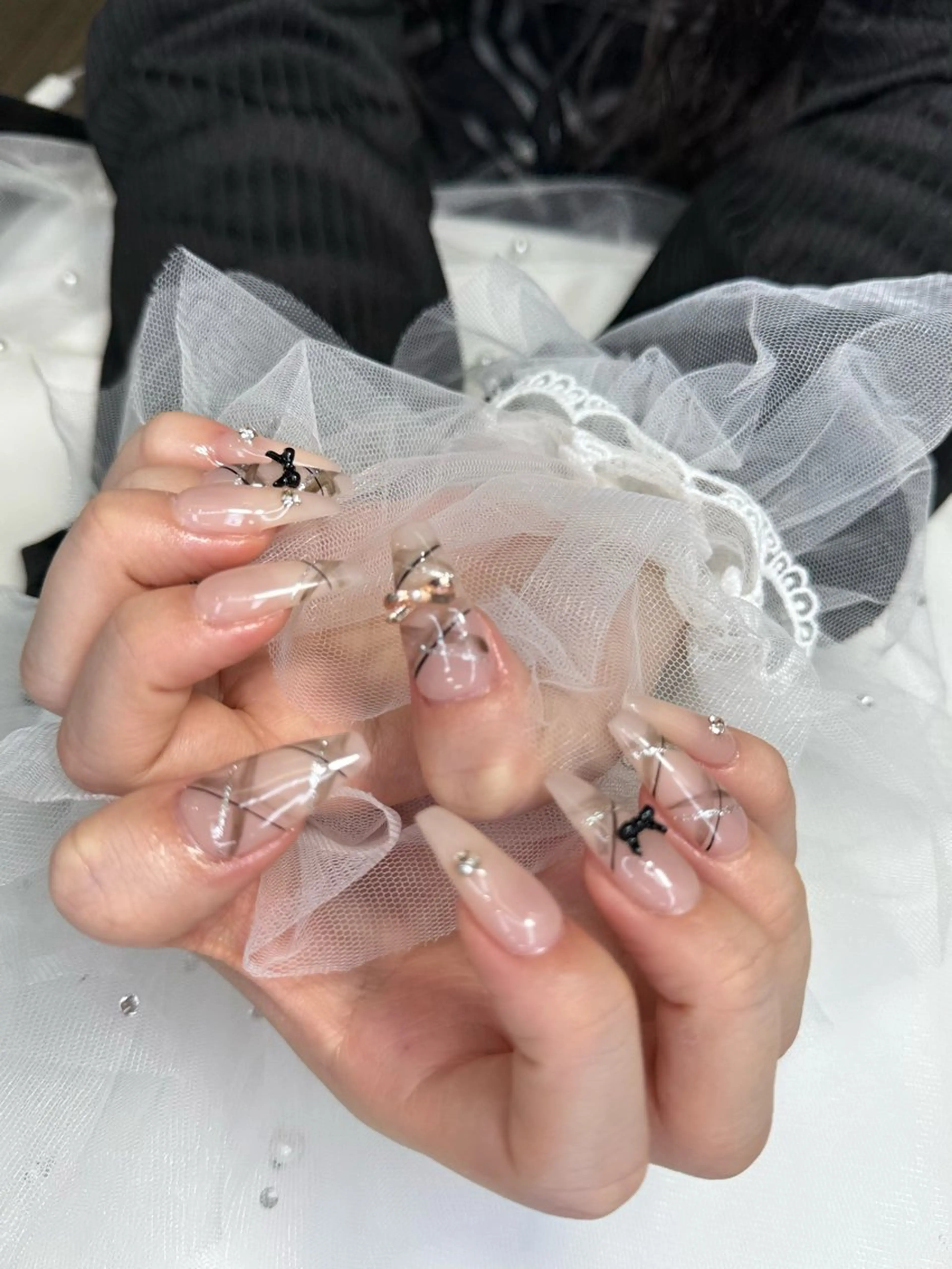 セミロング ハンドネイル Bibi beauty spa Osaka所属・Chann Channのネイルデザイン