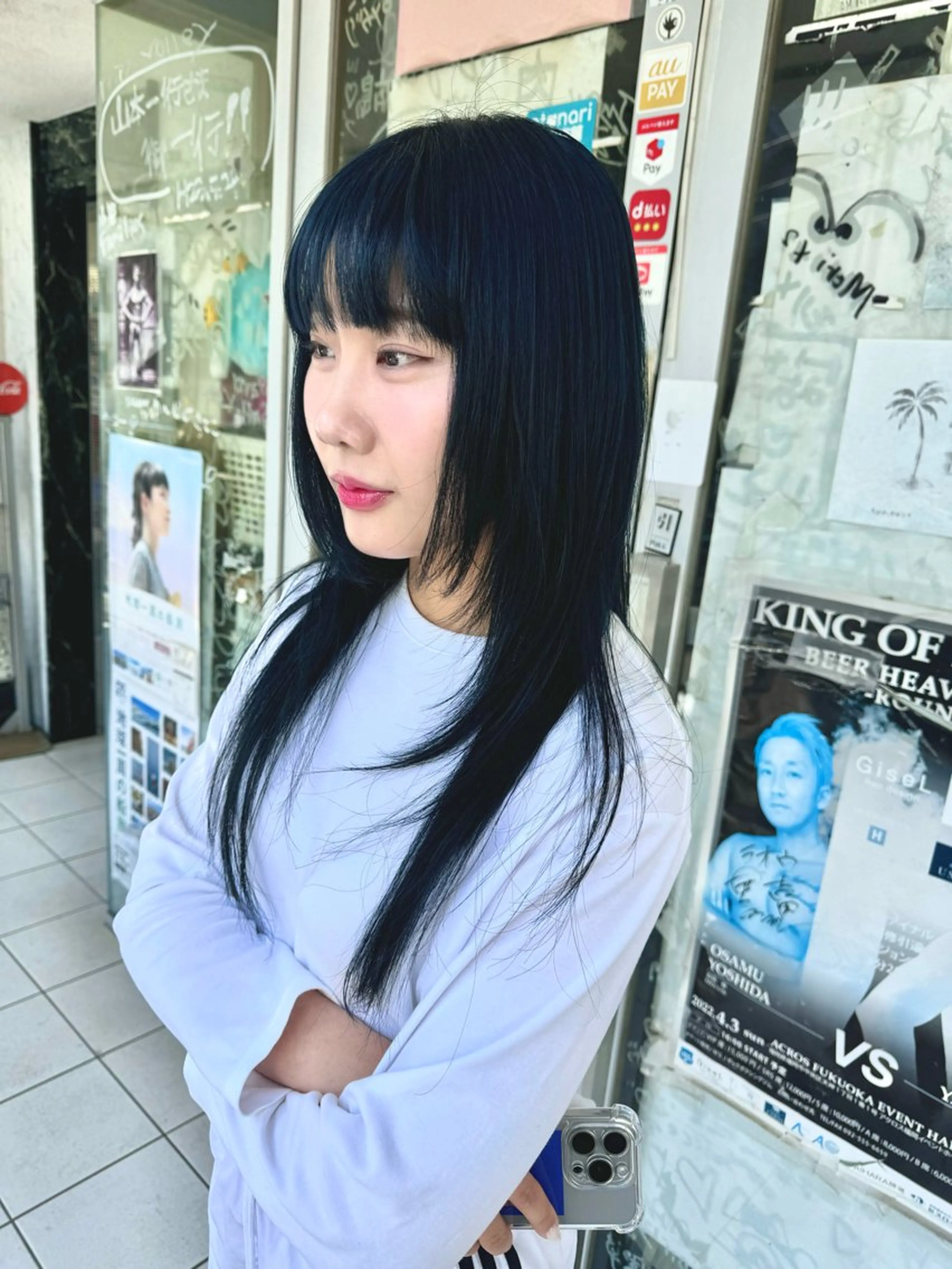 ロング カラー ブリーチ ネイビーカラー ヘアカラー 椎葉 祐也のヘアスタイル