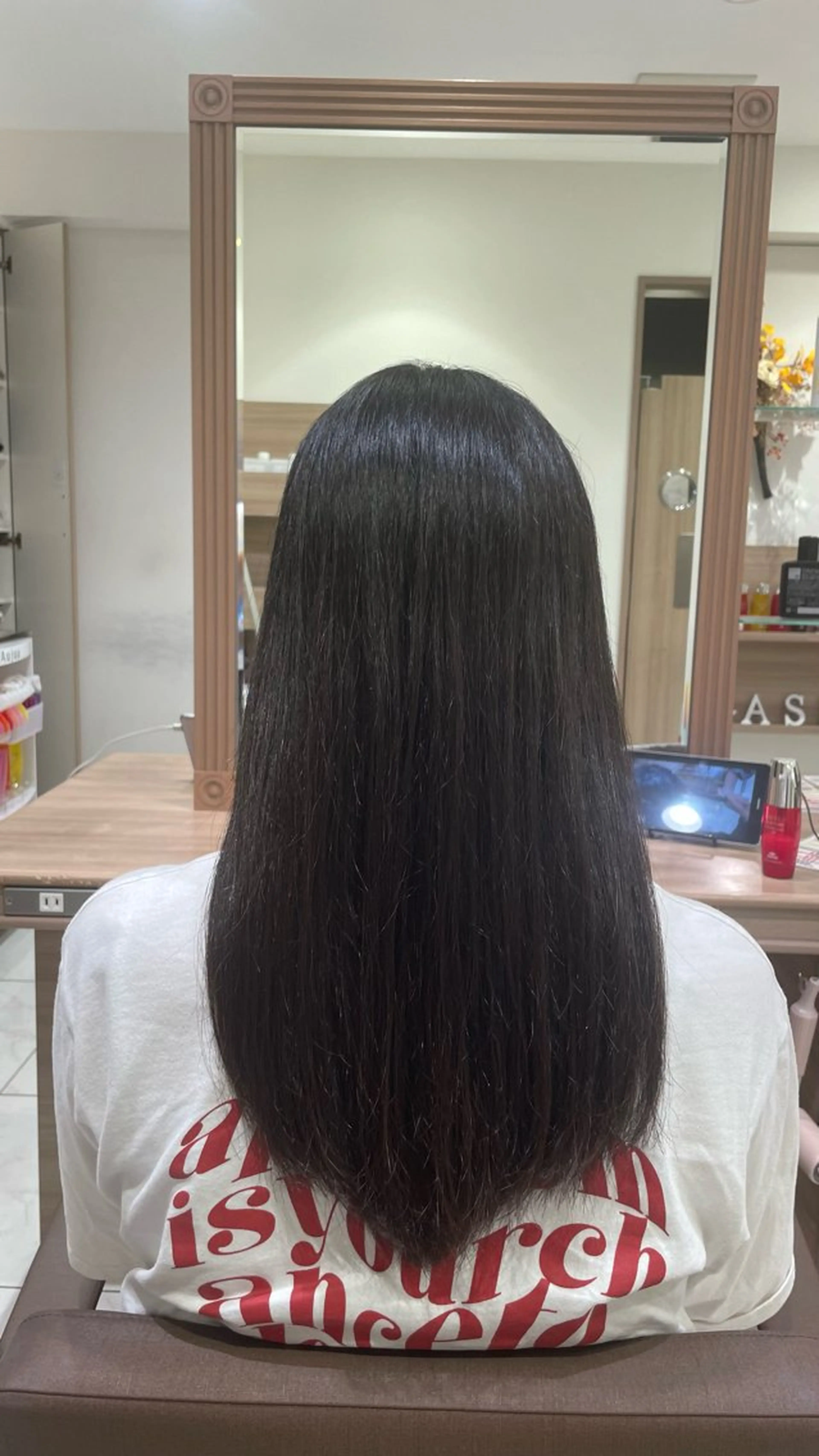 セミロング カット 縮毛矯正 ハイトーン募集中 💜✝️荒川優輝のヘアスタイル