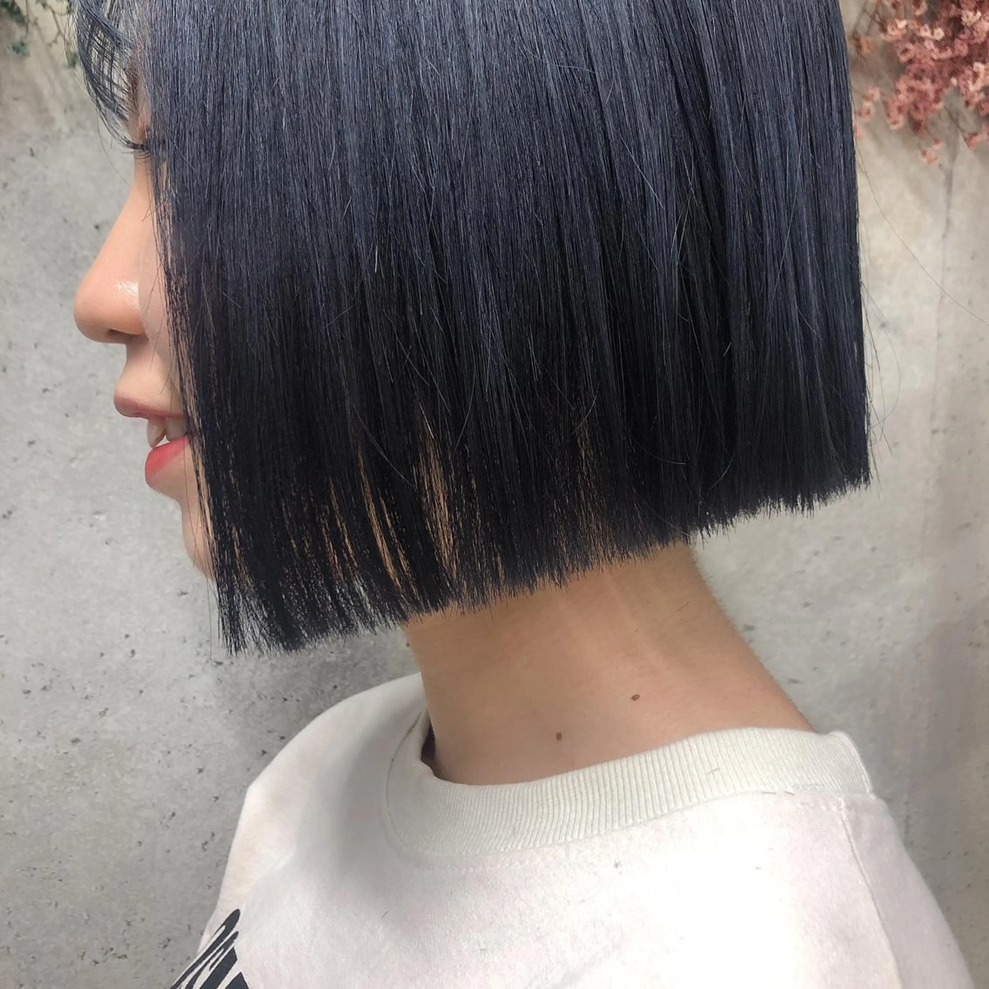 ショート カラー ブルーカラー wakana 【ブリーチカラー】のヘアスタイル