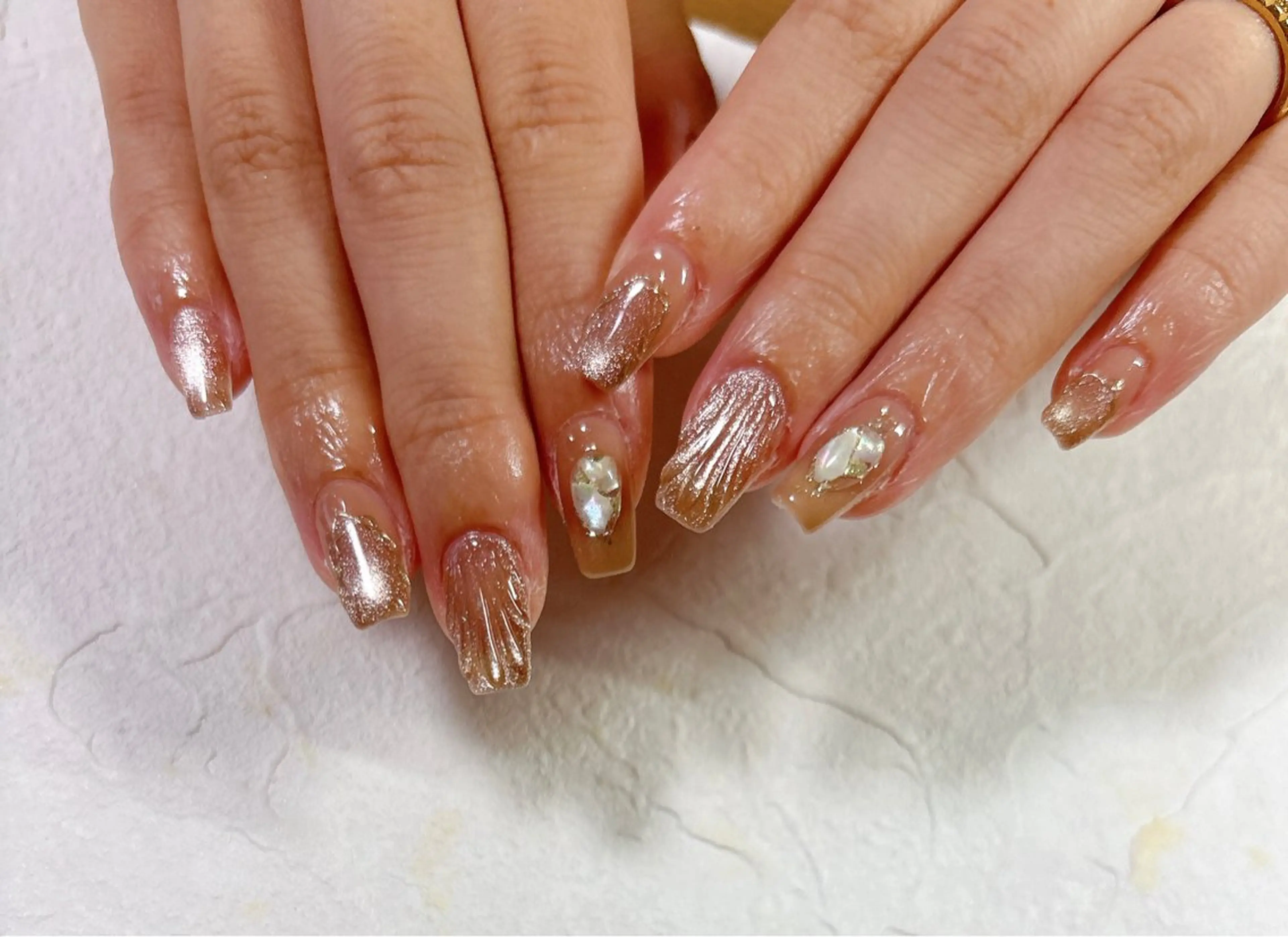 ネイル オーロラネイル フットネイル フレンチネイル ジェルネイル マグネットネイル ハンドネイル kiki nail &brow二子玉川の眉毛・アイブロウイメージ