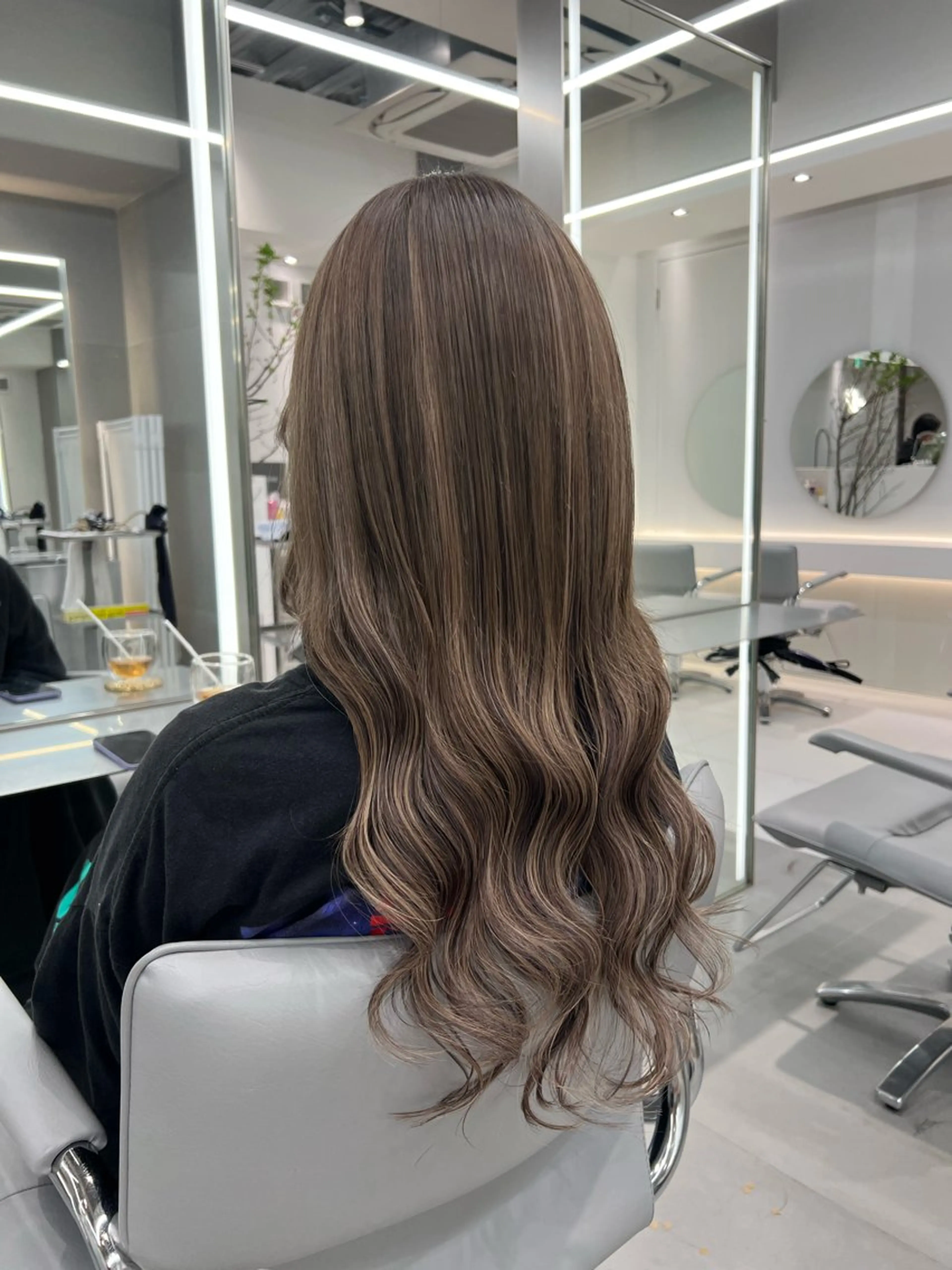 ロング カラー ヘアアレンジ シールエクステ アッシュ バレイヤージュ ベージュカラー 黒髪 カット ヘアカラー エクステ ar+ ❤︎ maiのヘアスタイル