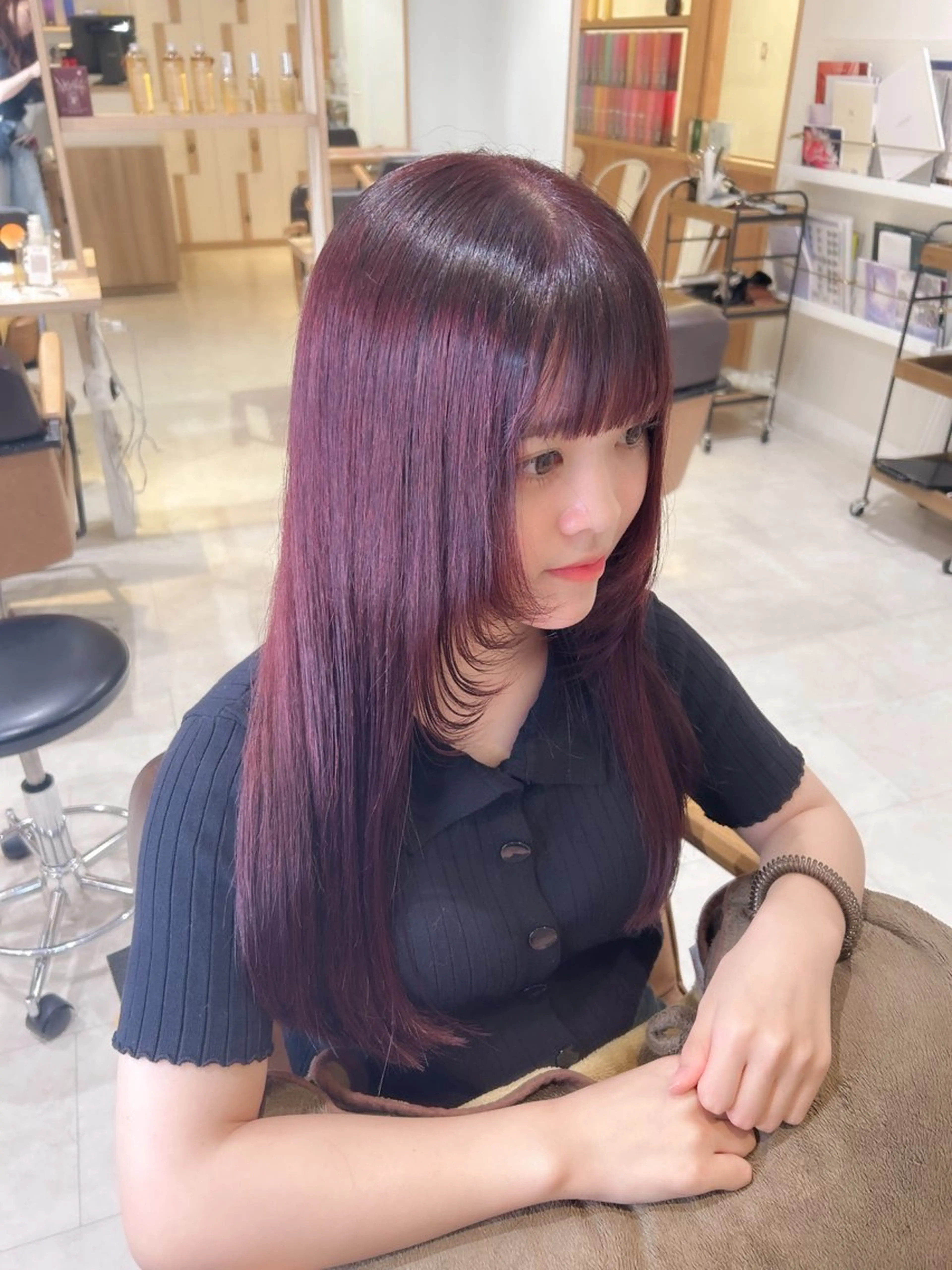 ロング 透明感カラー☁️岩永 侑奈のヘアスタイル