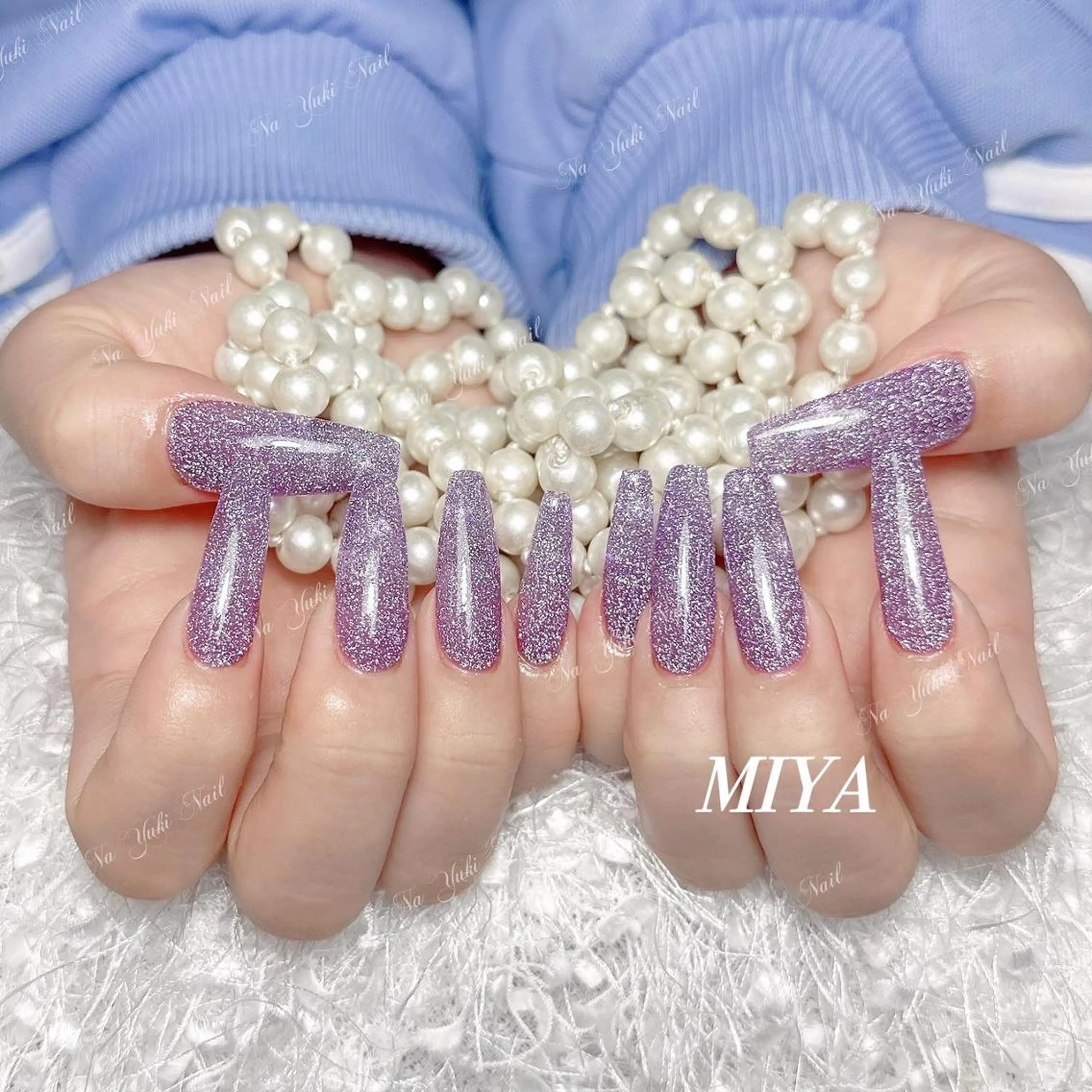 ネイル Queenie 🦋のネイルデザイン