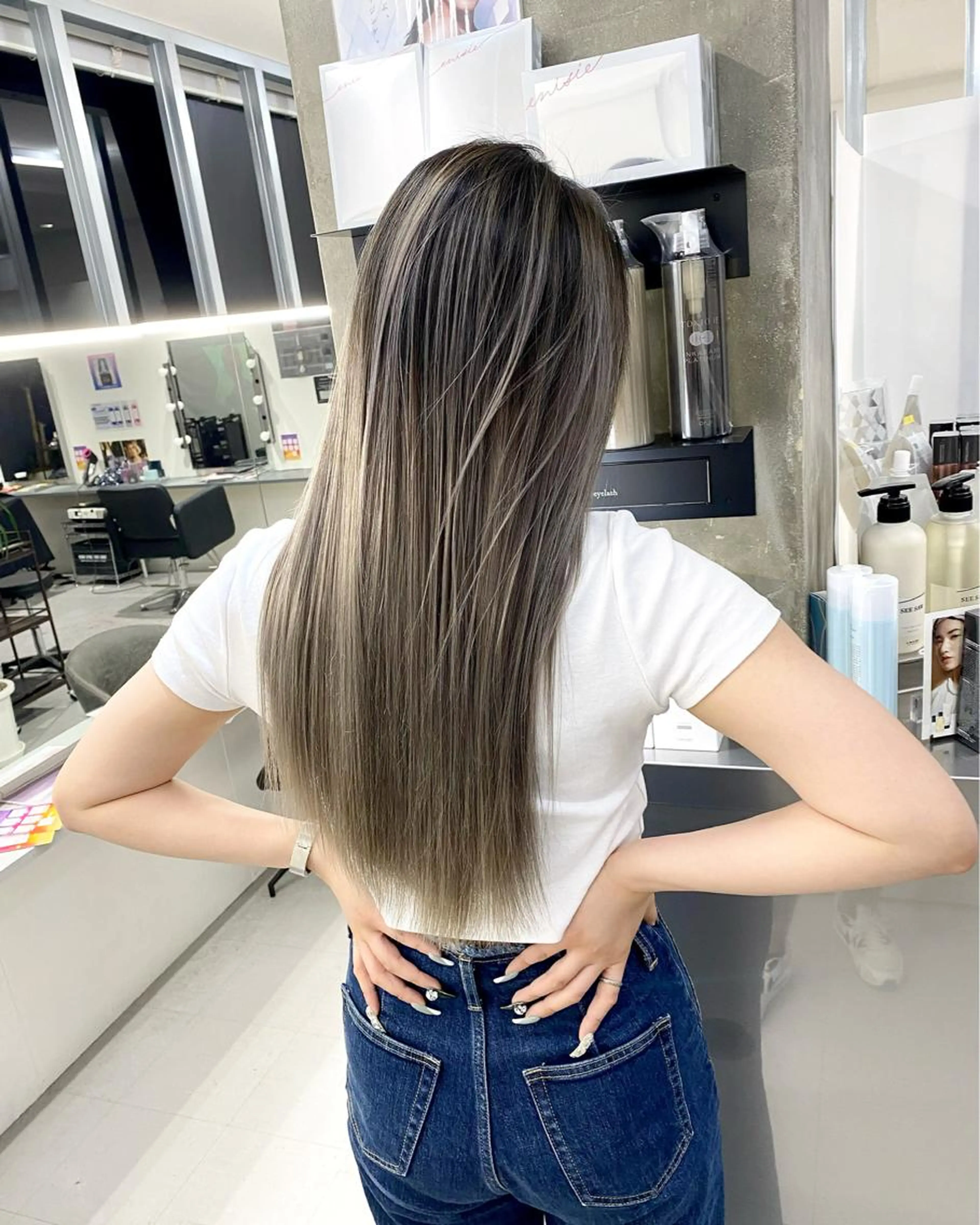 ✨限定✨バレイヤージュ＋カット＋潤いカラー＋トリートメント¥26900→20000の写真