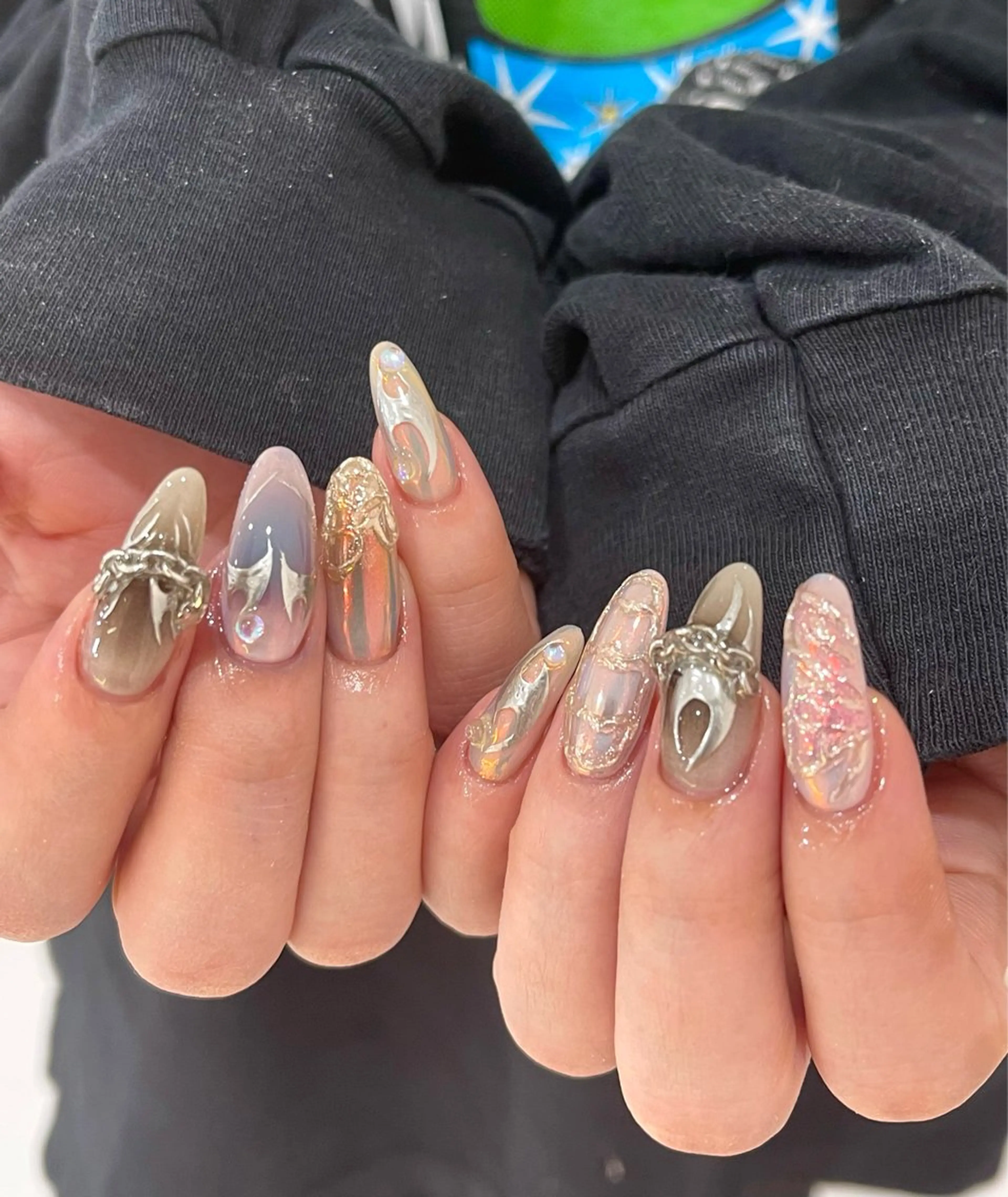 ネイル アートネイル FLY Nail Salonのネイルデザイン