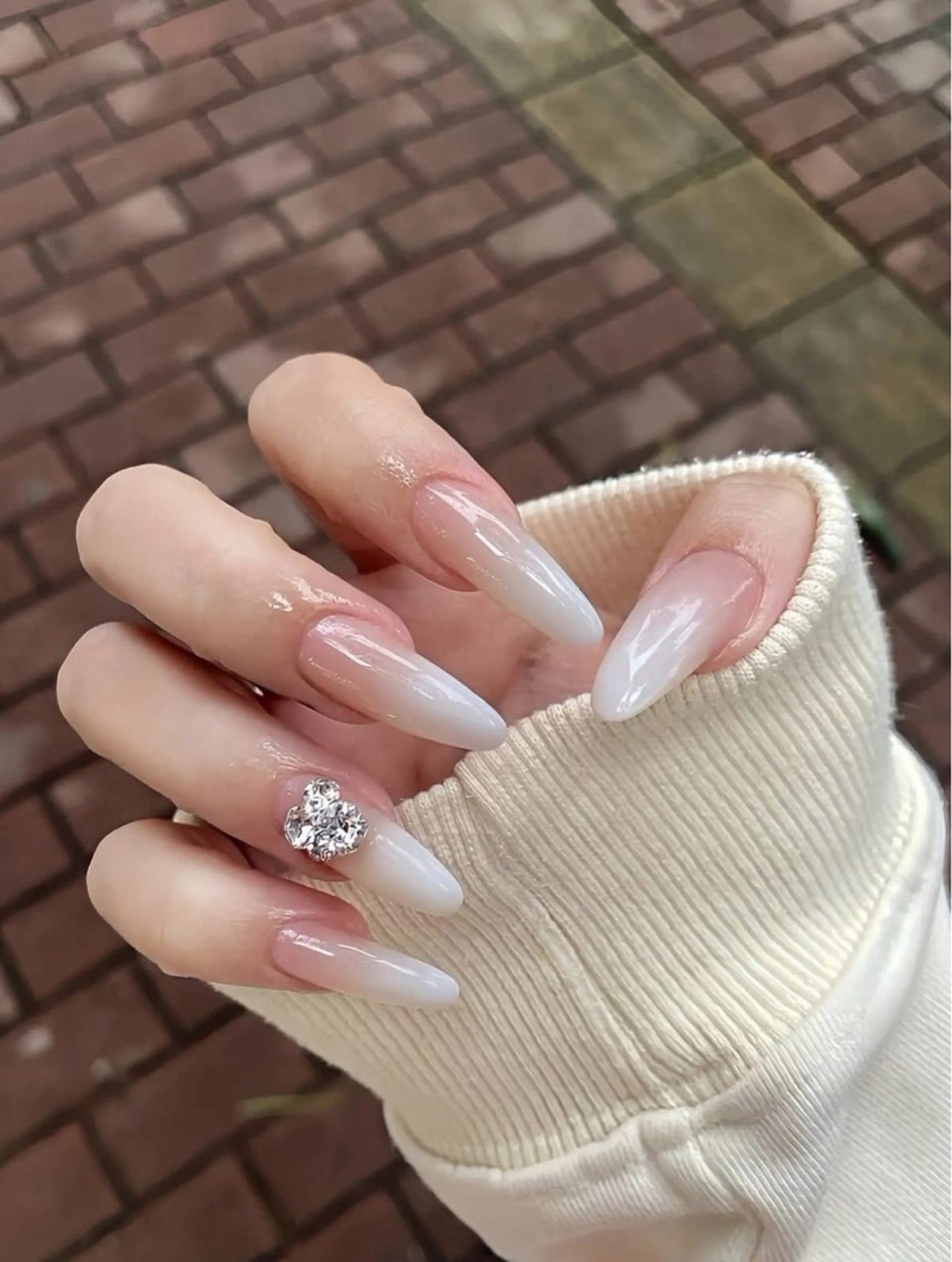 ネイル オーロラネイル ブルー チークネイル フットネイル フレンチネイル ハンドネイル REI レイのネイルデザイン