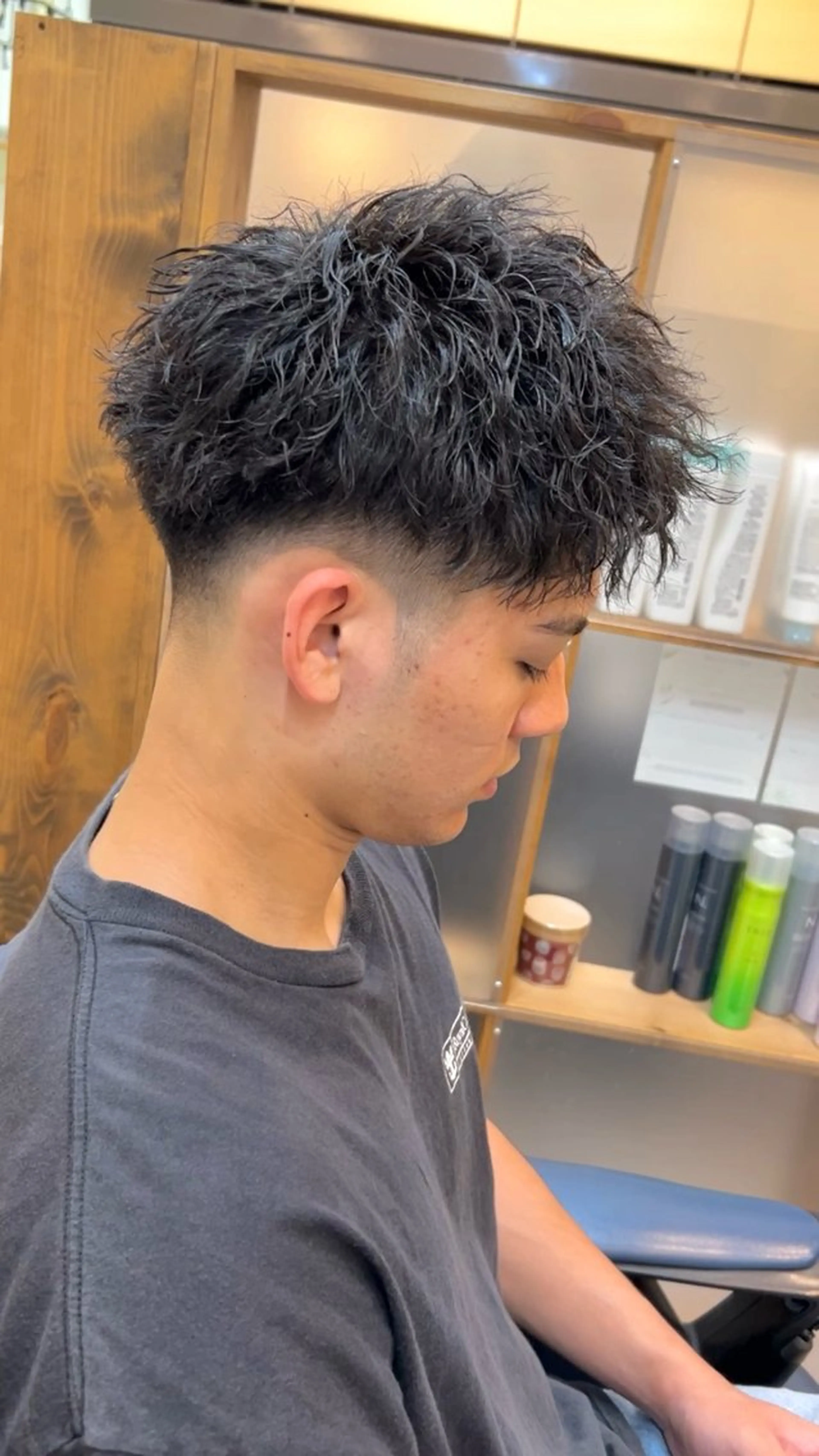 メンズ フェードカット カット パーマ メンズ特化美容師 岩田拓海のヘアスタイル