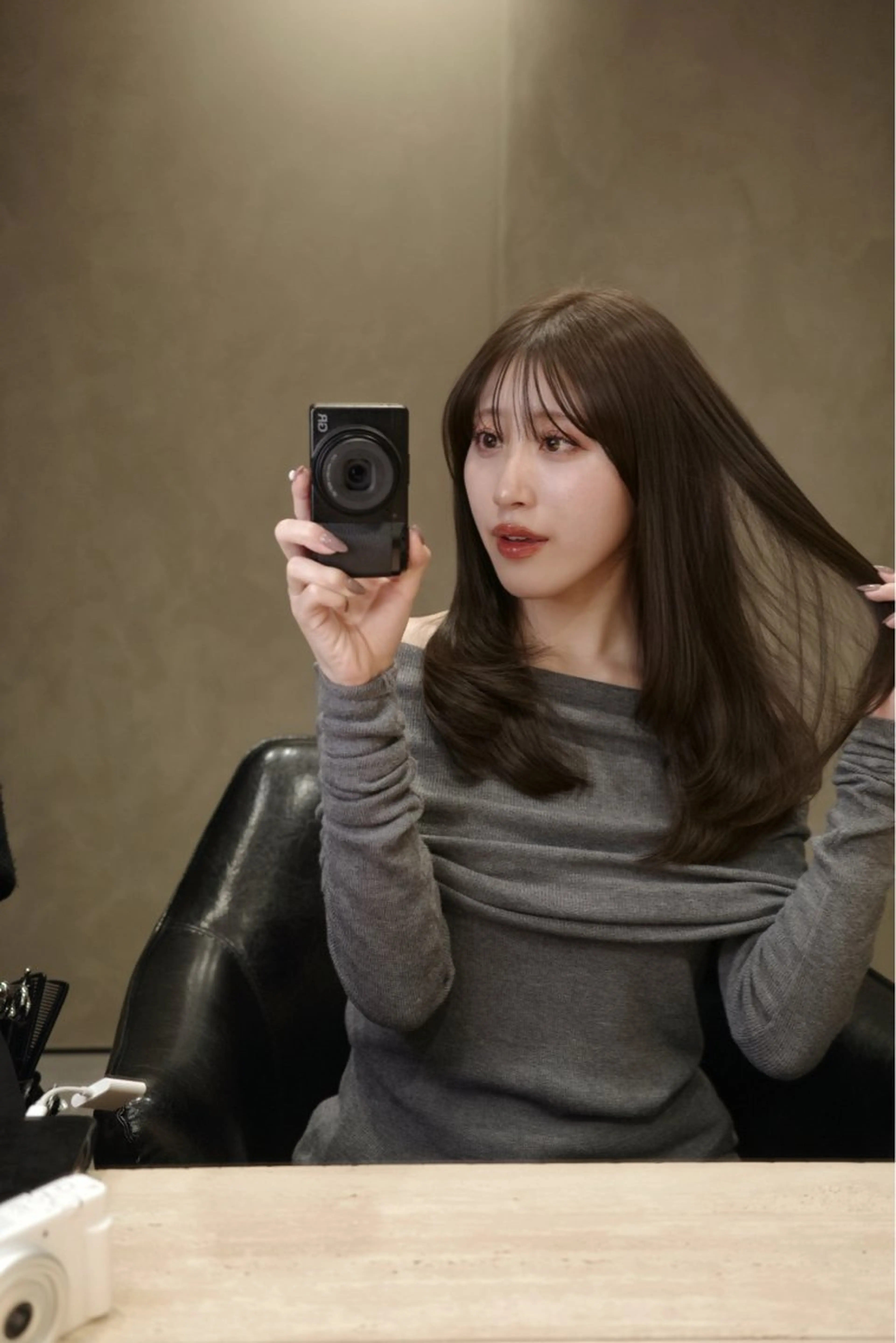 セミロング 髪質改善 レイヤーカット 似合わせカット 美顔形成｜レイヤー ｜青山のヘアスタイル