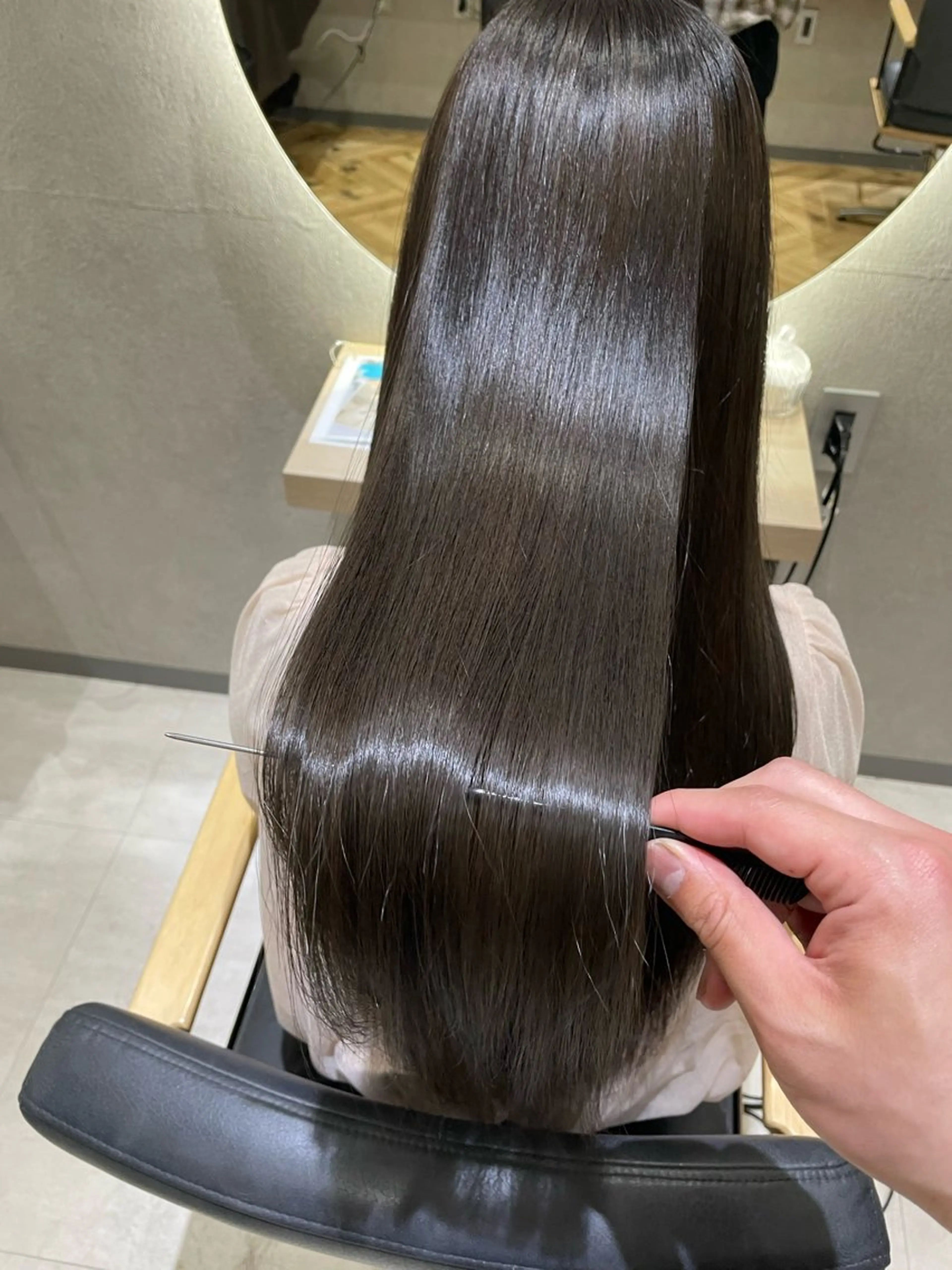 ロング カラー フェイスレイヤー/ 小顔/髪質改善　関のヘアスタイル