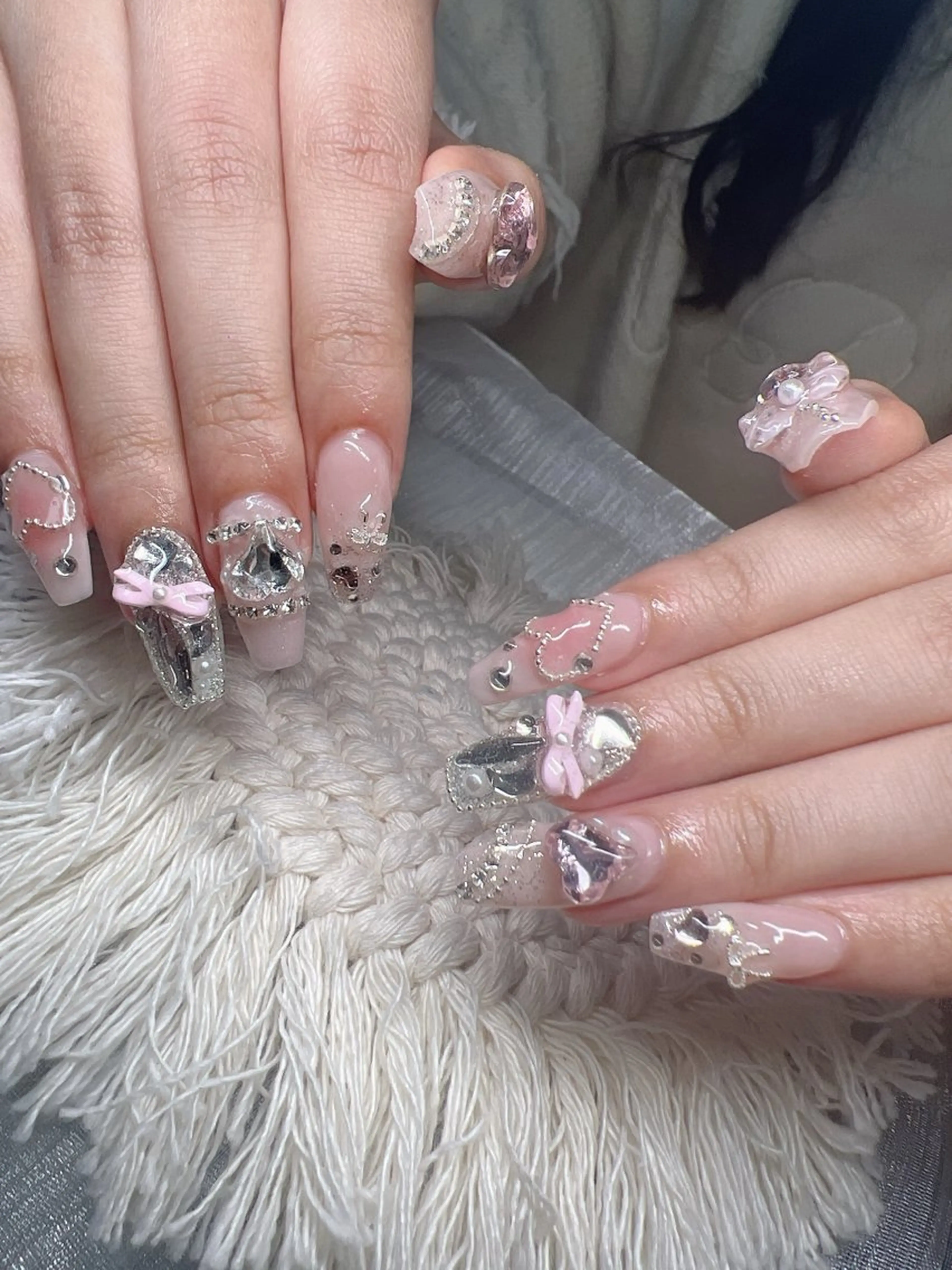 ネイル オーロラネイル チークネイル 長さ出し フットネイル フレンチネイル ハンドネイル Lee Nailsのネイルデザイン