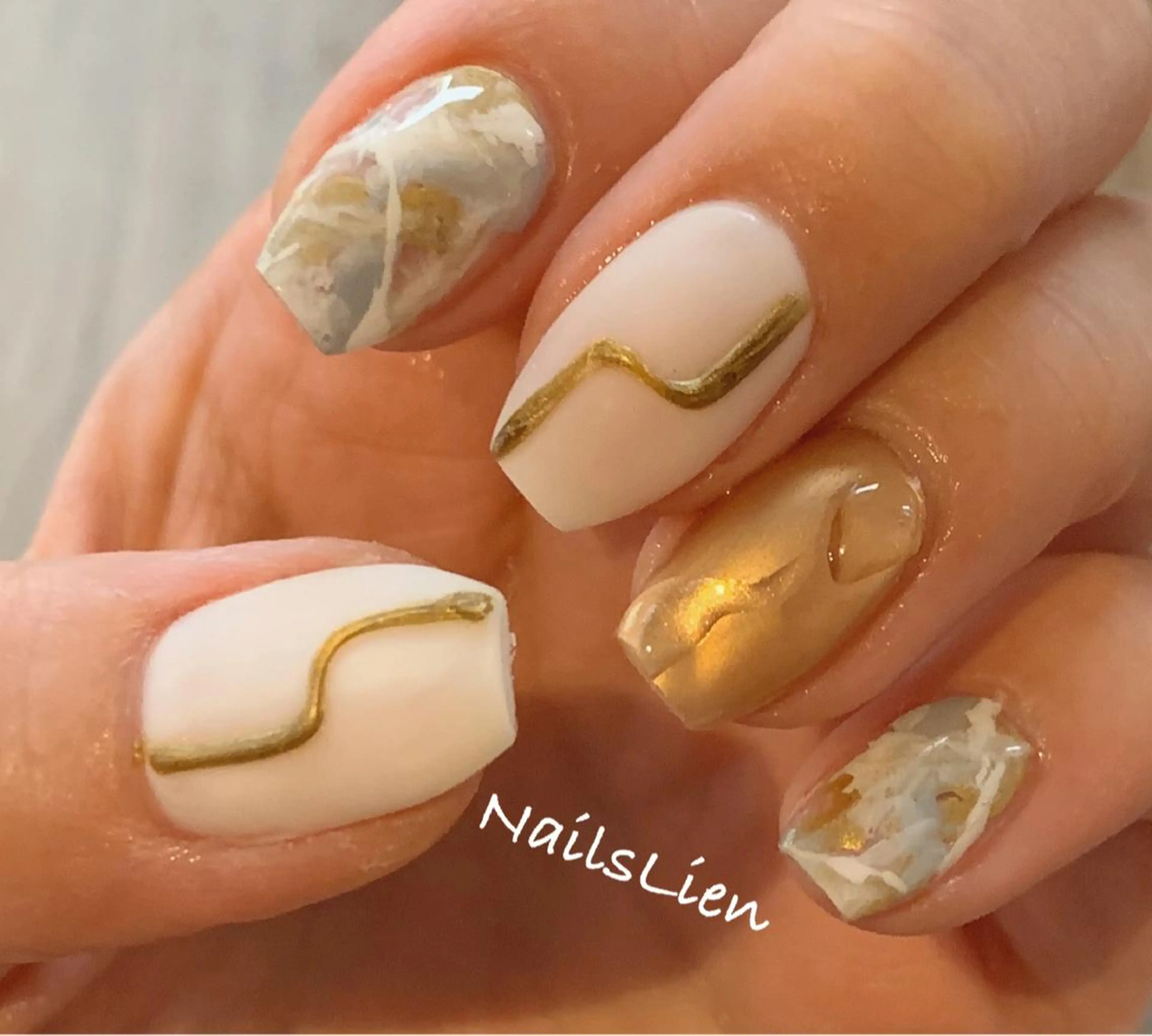 ネイル マットネイル ニュアンスネイル 冬ネイル studio e n / RiNのネイルデザイン