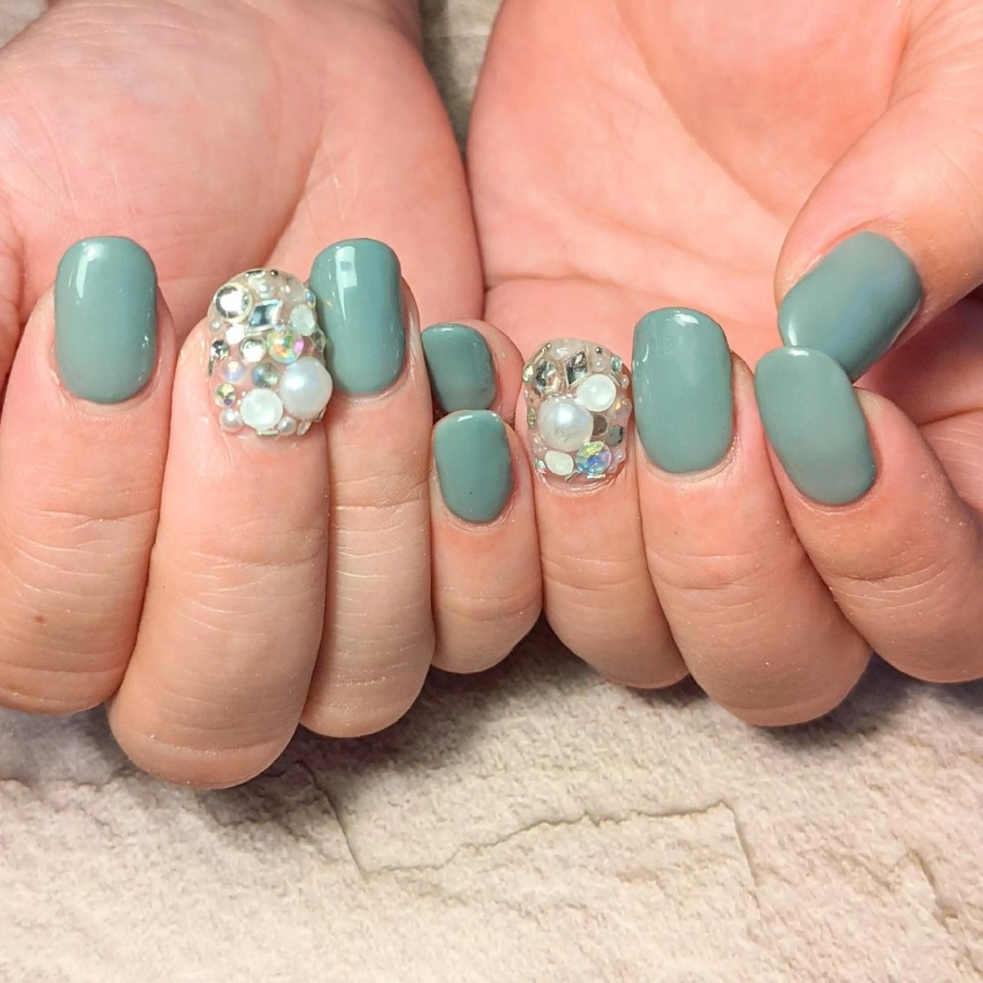 ネイル ｱｲﾗｯｼｭ ﾈｲﾙ ｻﾛﾝ つけるのマツエク・マツパデザイン